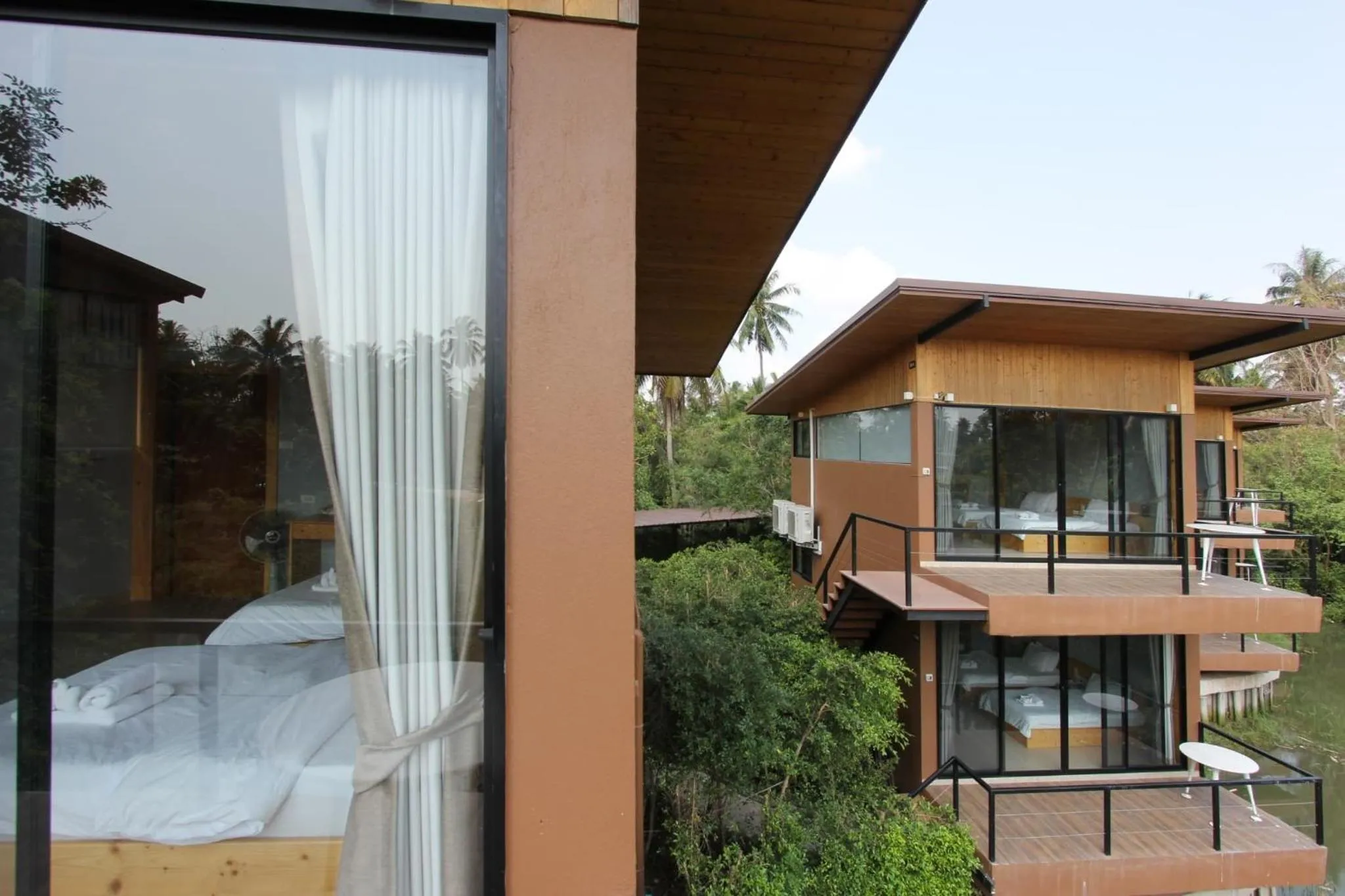 Property building in The Grace Amphawa