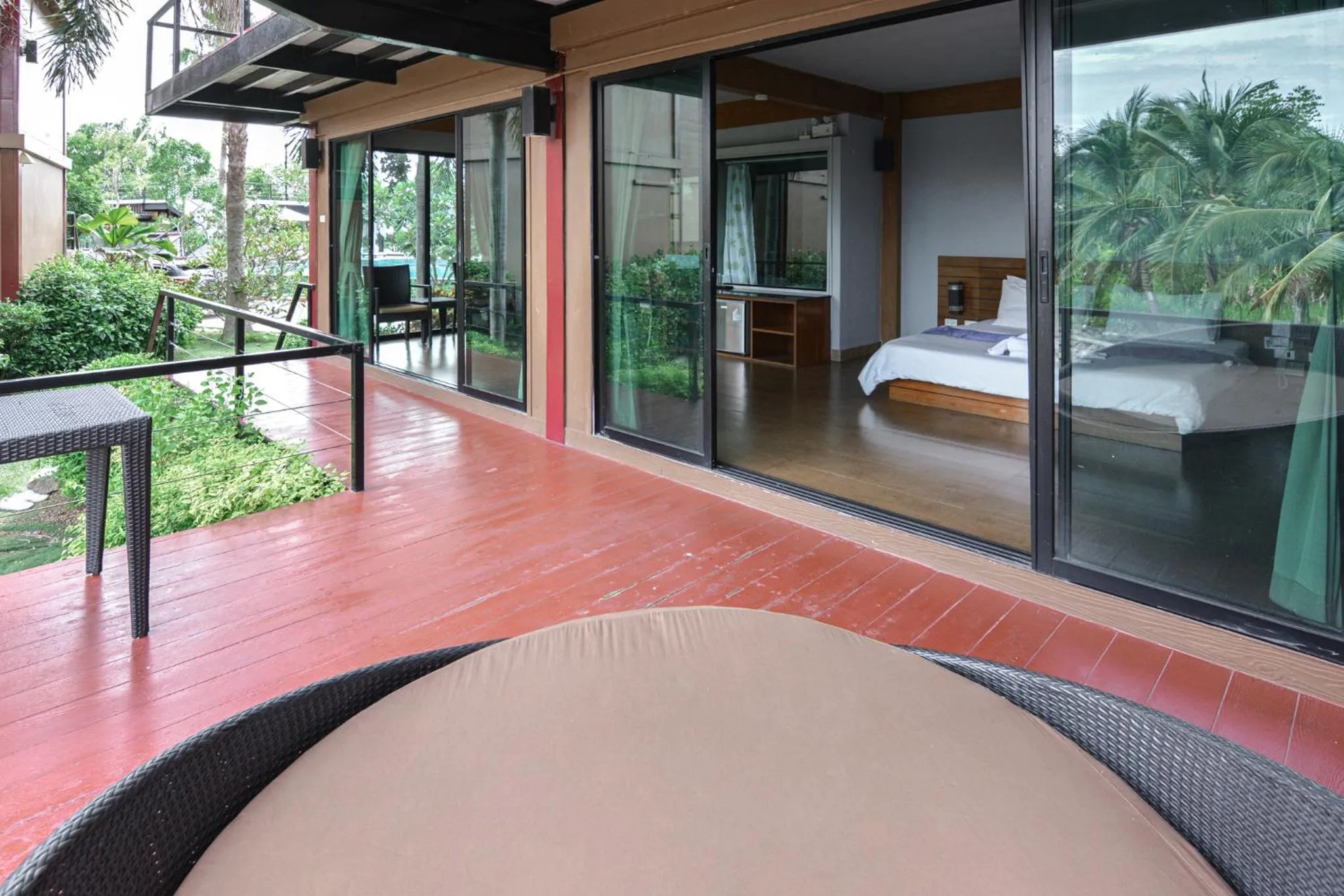 Facade/entrance in The Grace Amphawa