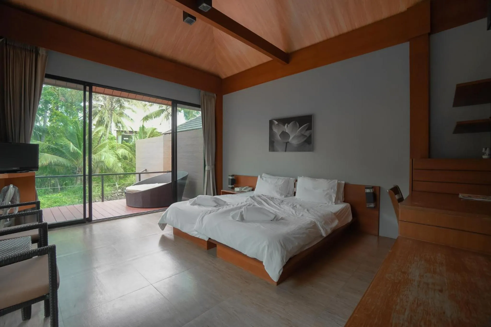 Bed in The Grace Amphawa