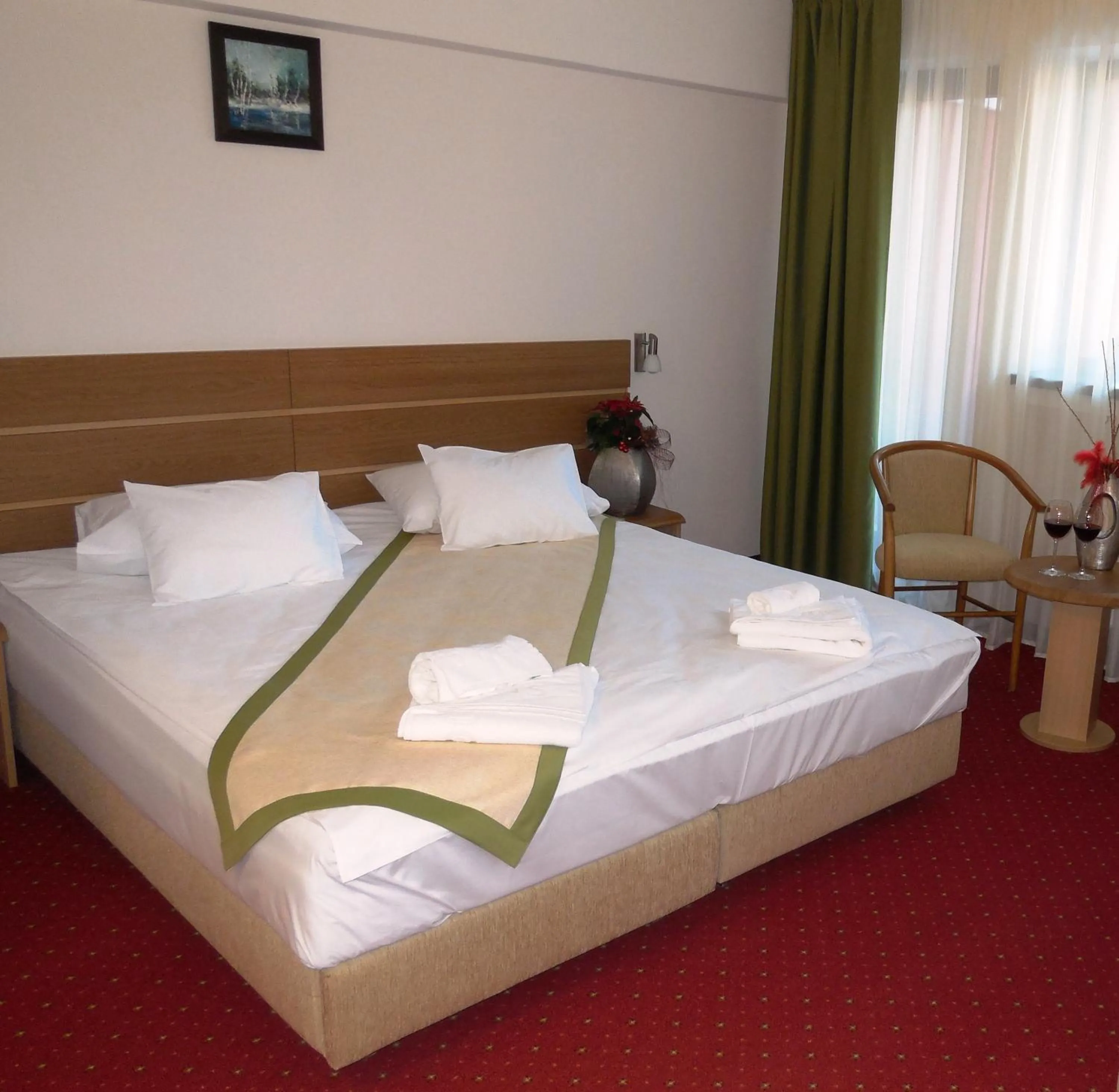 Bed in Hotel Carpați