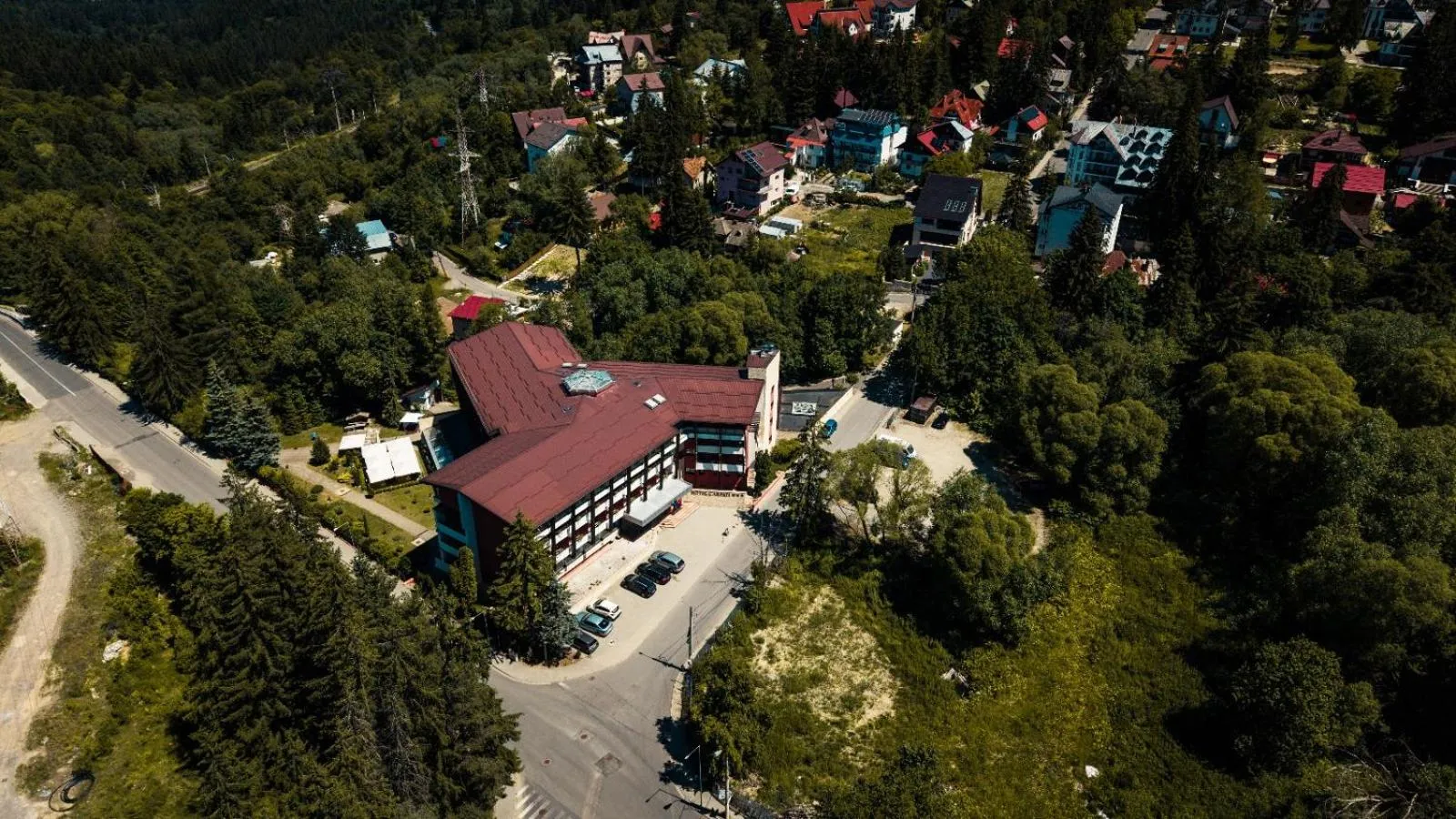Property building in Hotel Carpați