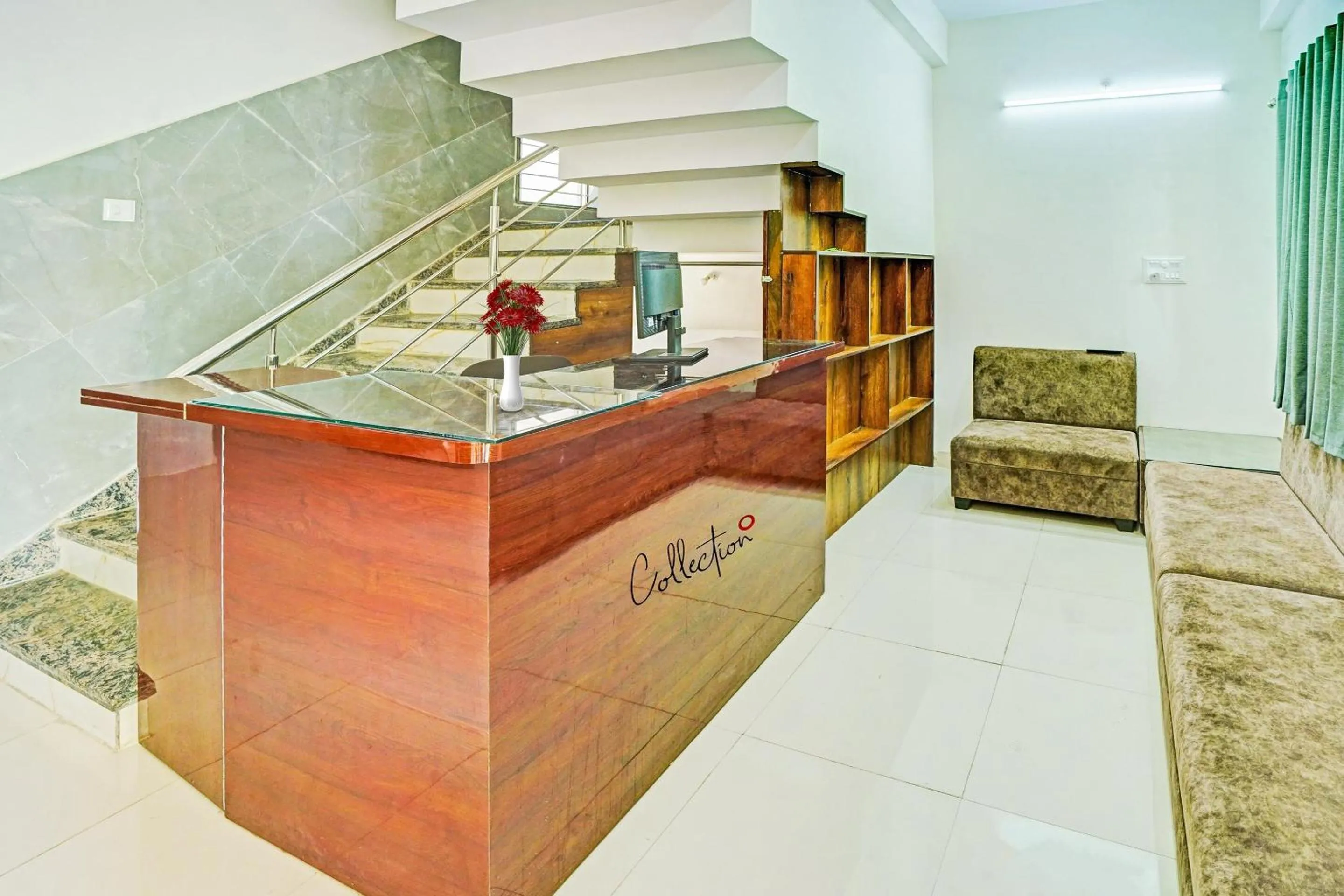 Lobby or reception in FabHotel SSG