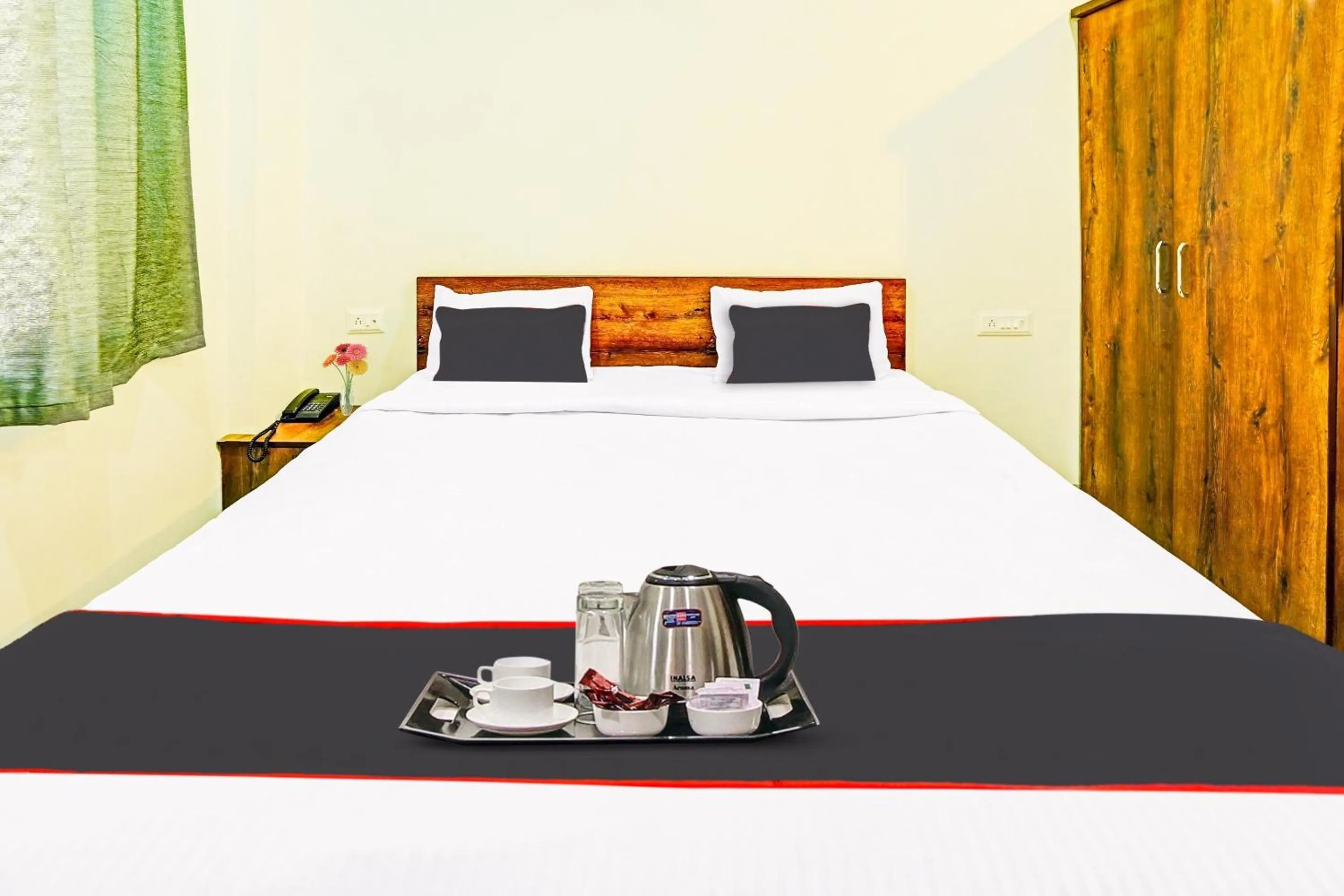 Bedroom, Bed in FabHotel SSG