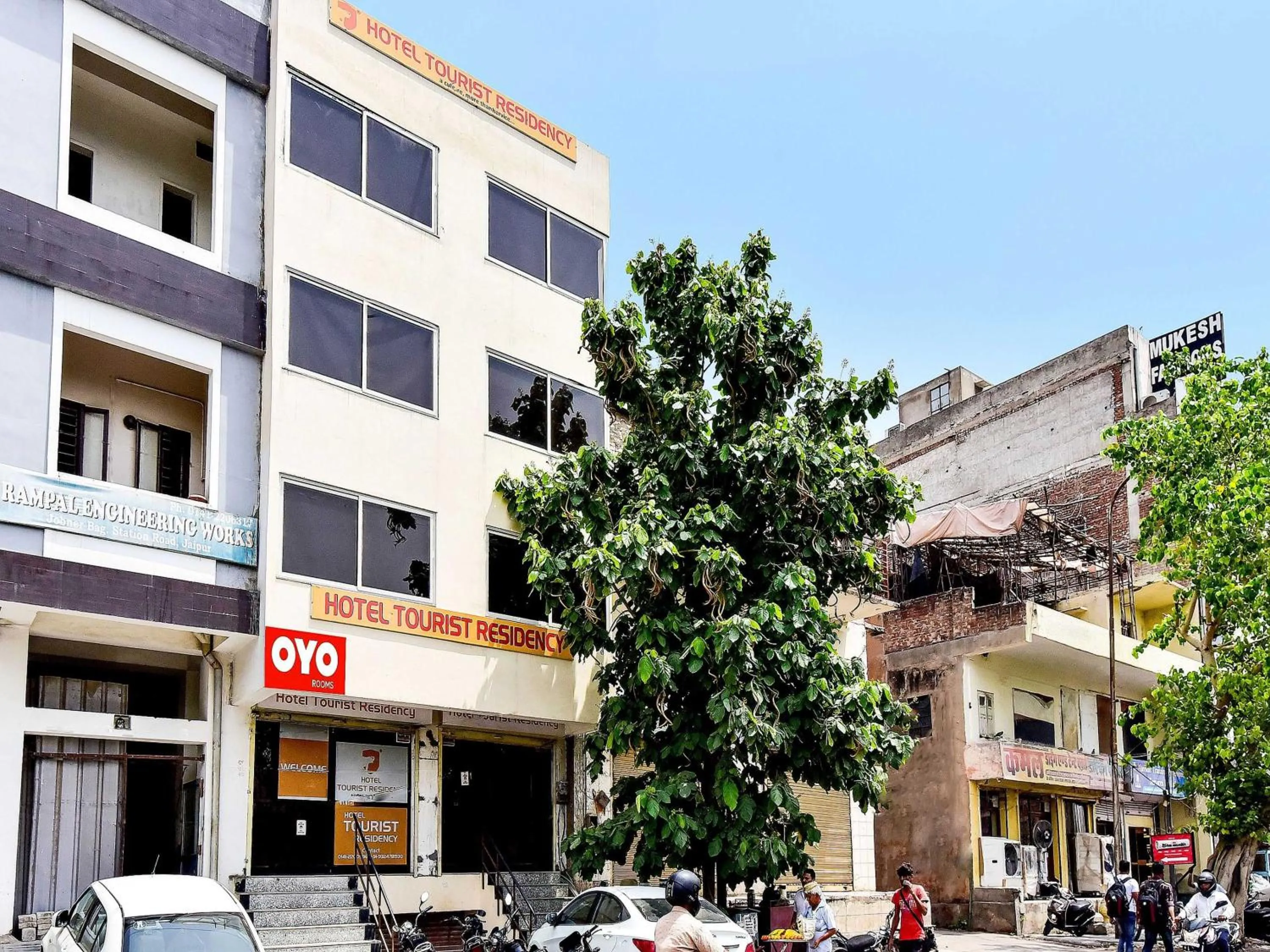 Facade/entrance in Super Hotel O Tourist Residency