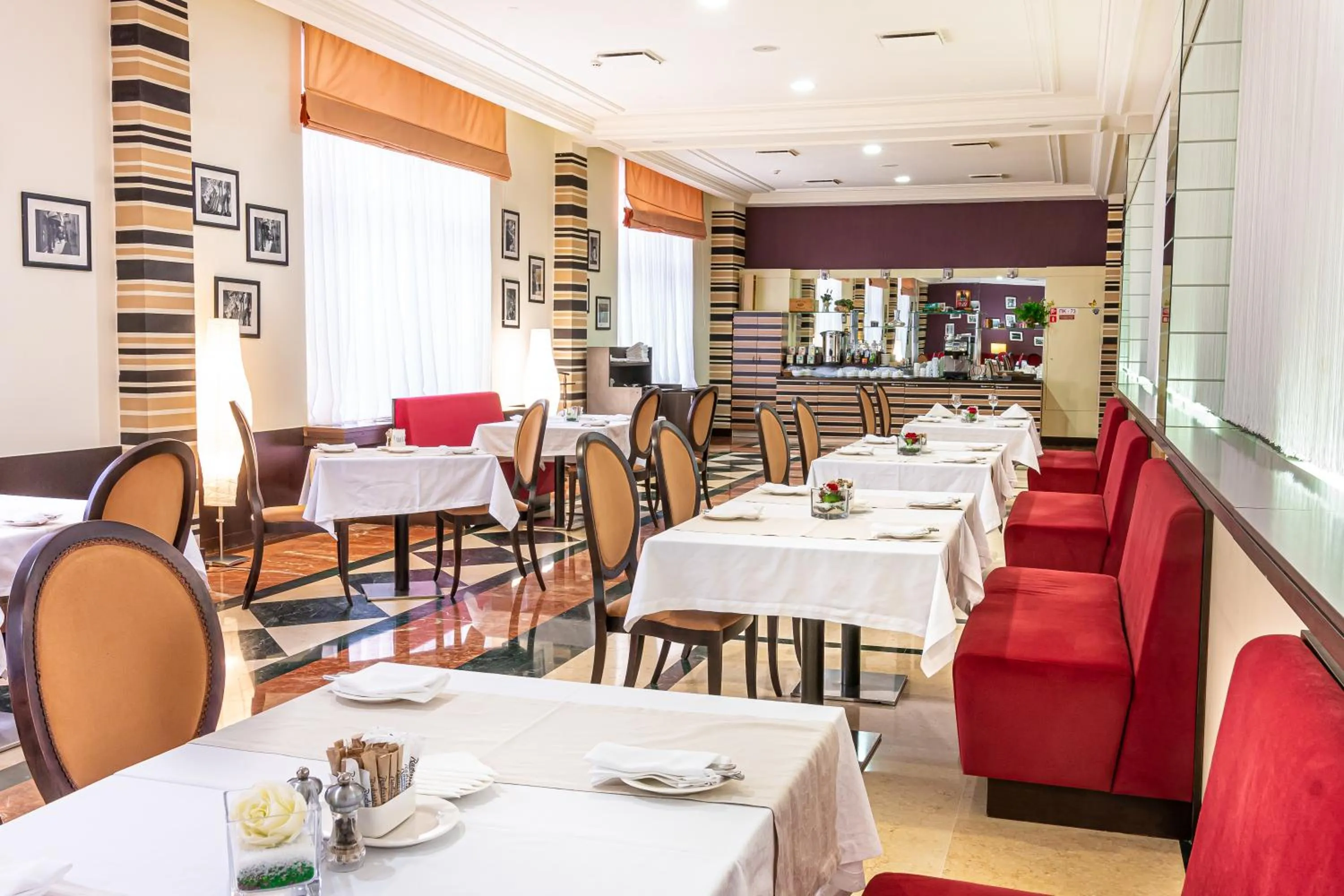 Restaurant/places to eat in Radisson Hotel Astana