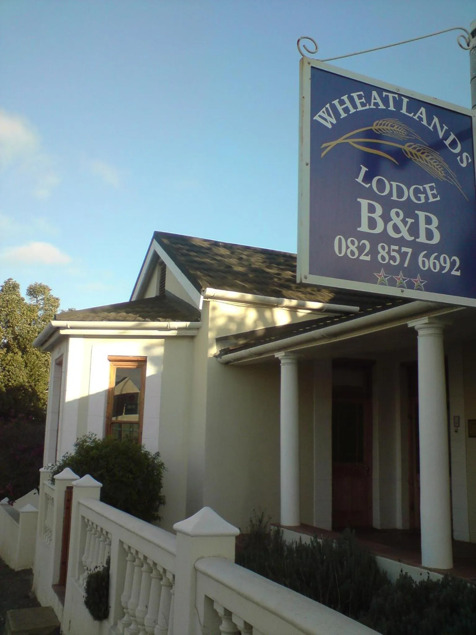 Facade/entrance in Wheatlands Lodge