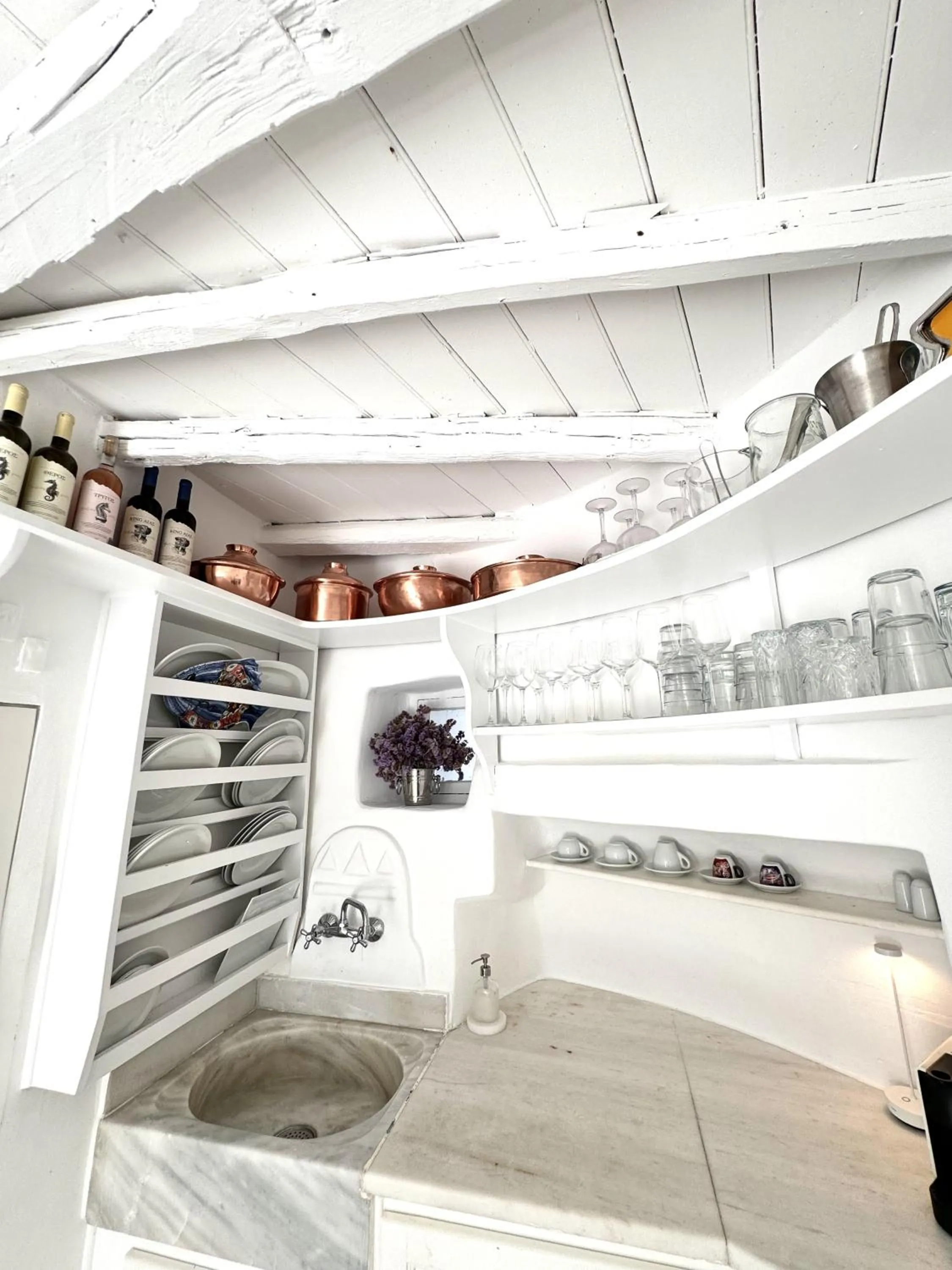 Kitchen or kitchenette in She Mykonos - Luxury Apartments