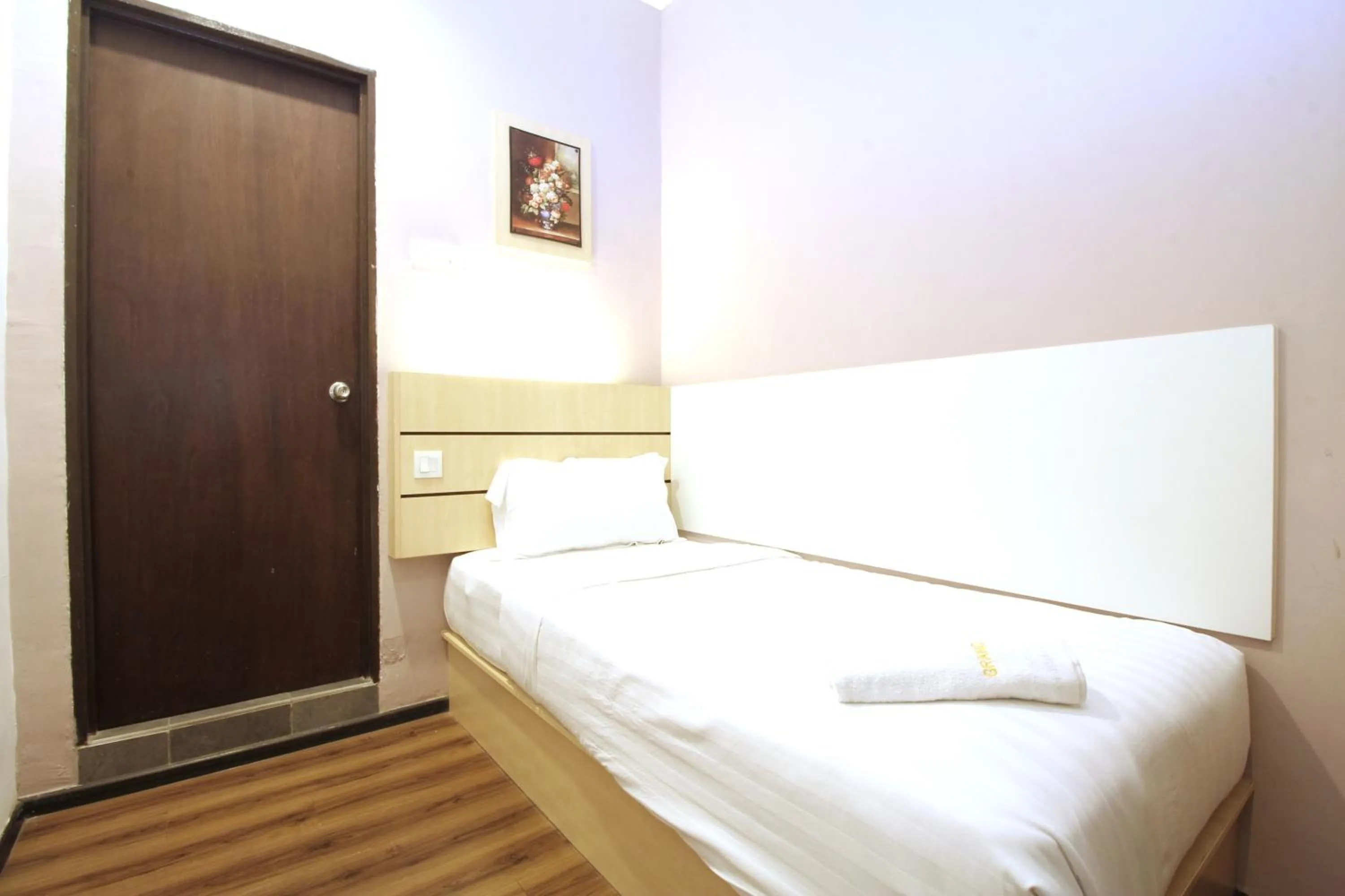 Bed in Grand Kapar Hotel Klang Sentral