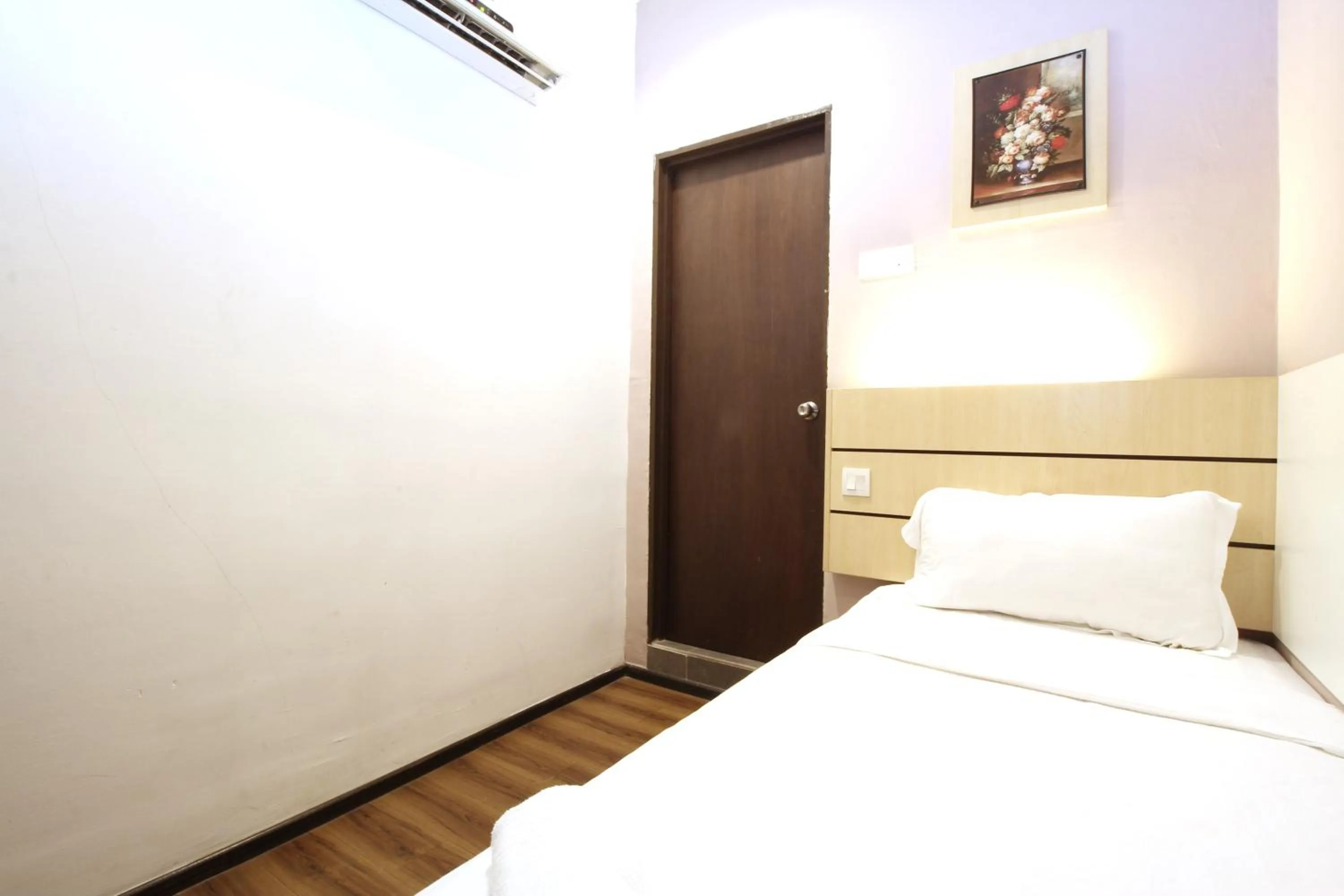 Bed in Grand Kapar Hotel Klang Sentral