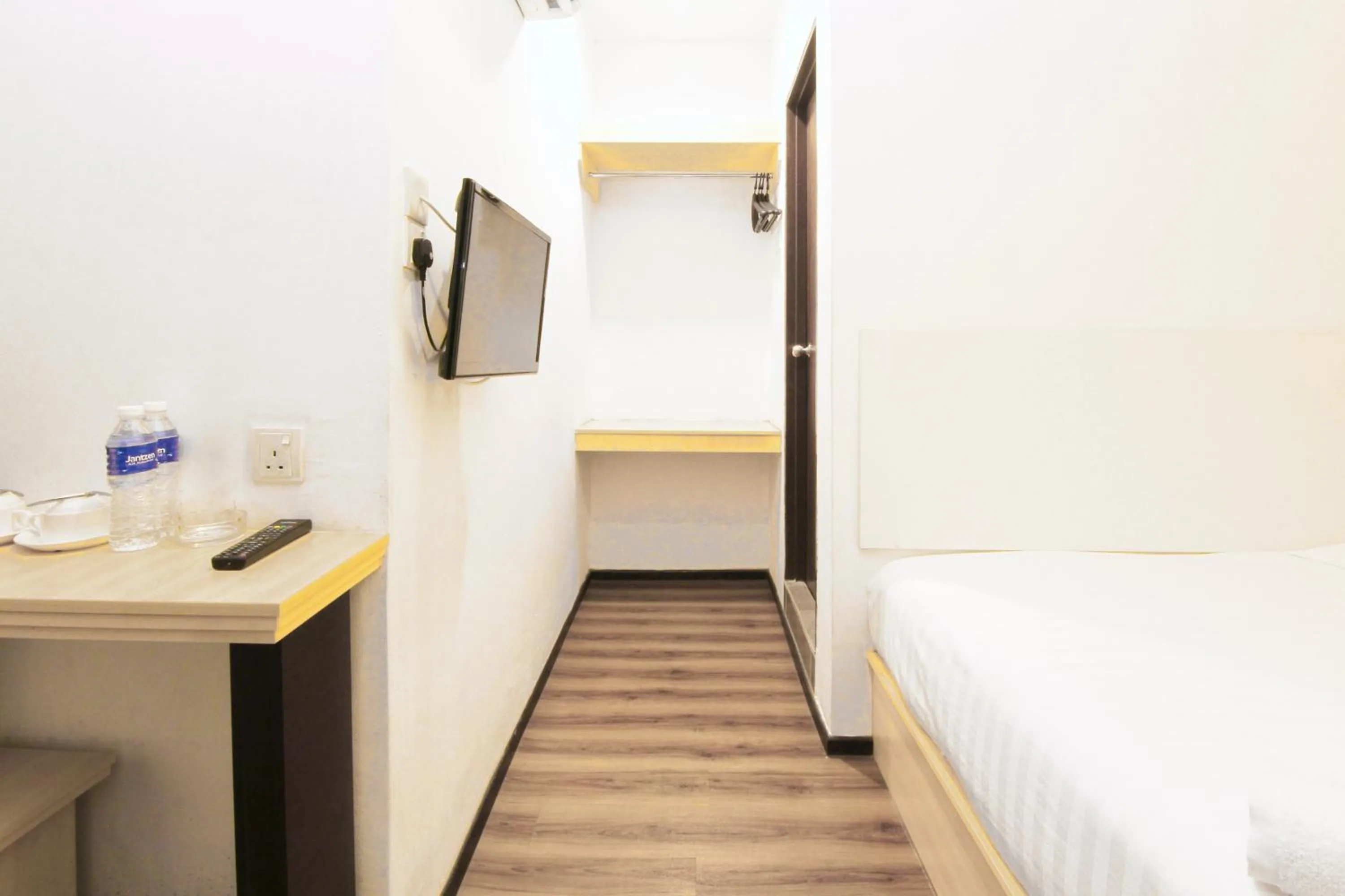 Bed in Grand Kapar Hotel Klang Sentral