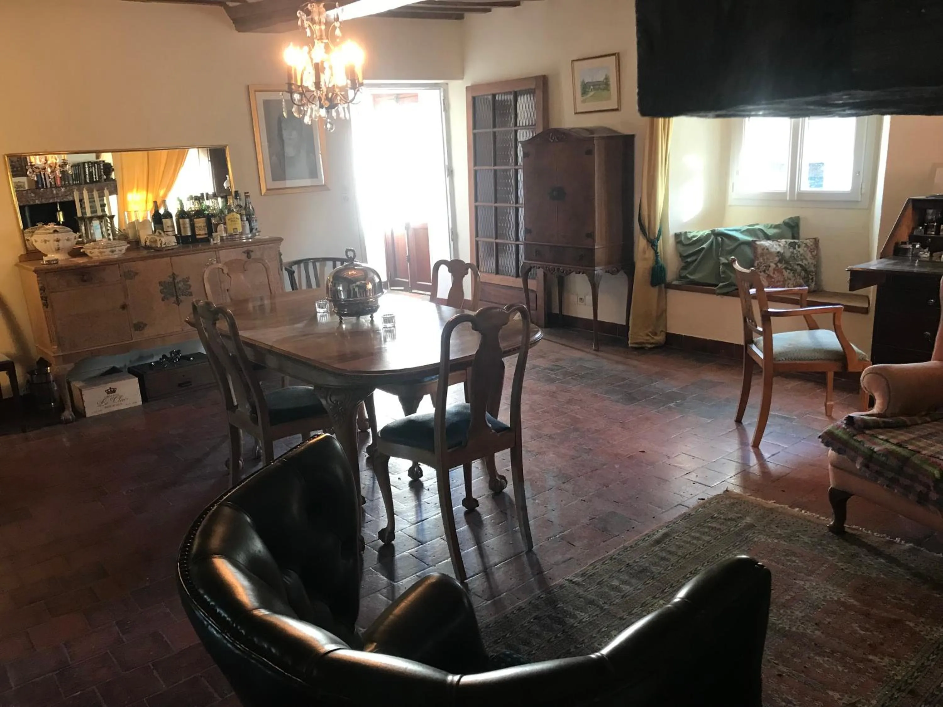 Dining area in Mis Harand