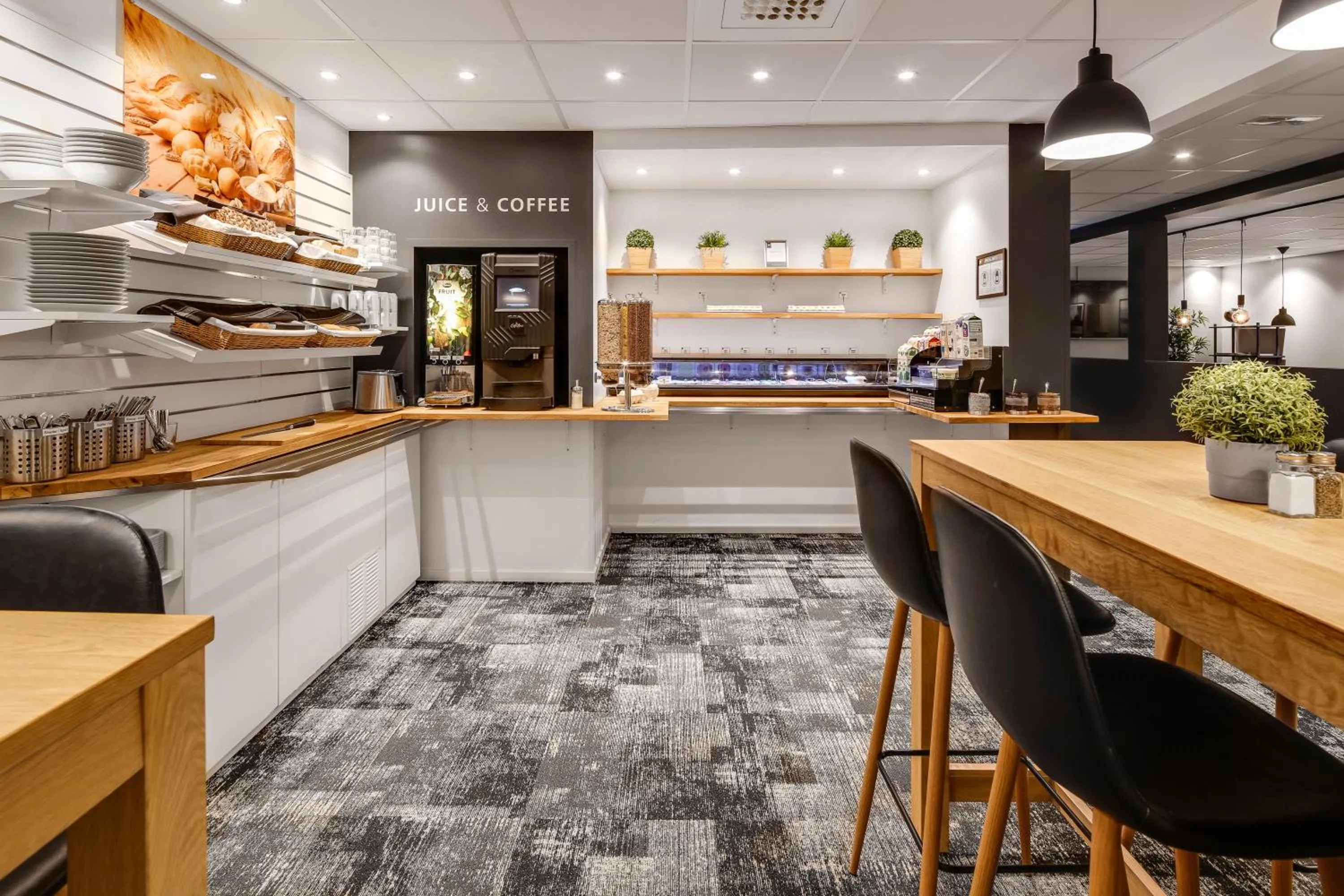 Continental breakfast in Hotel Vindeus