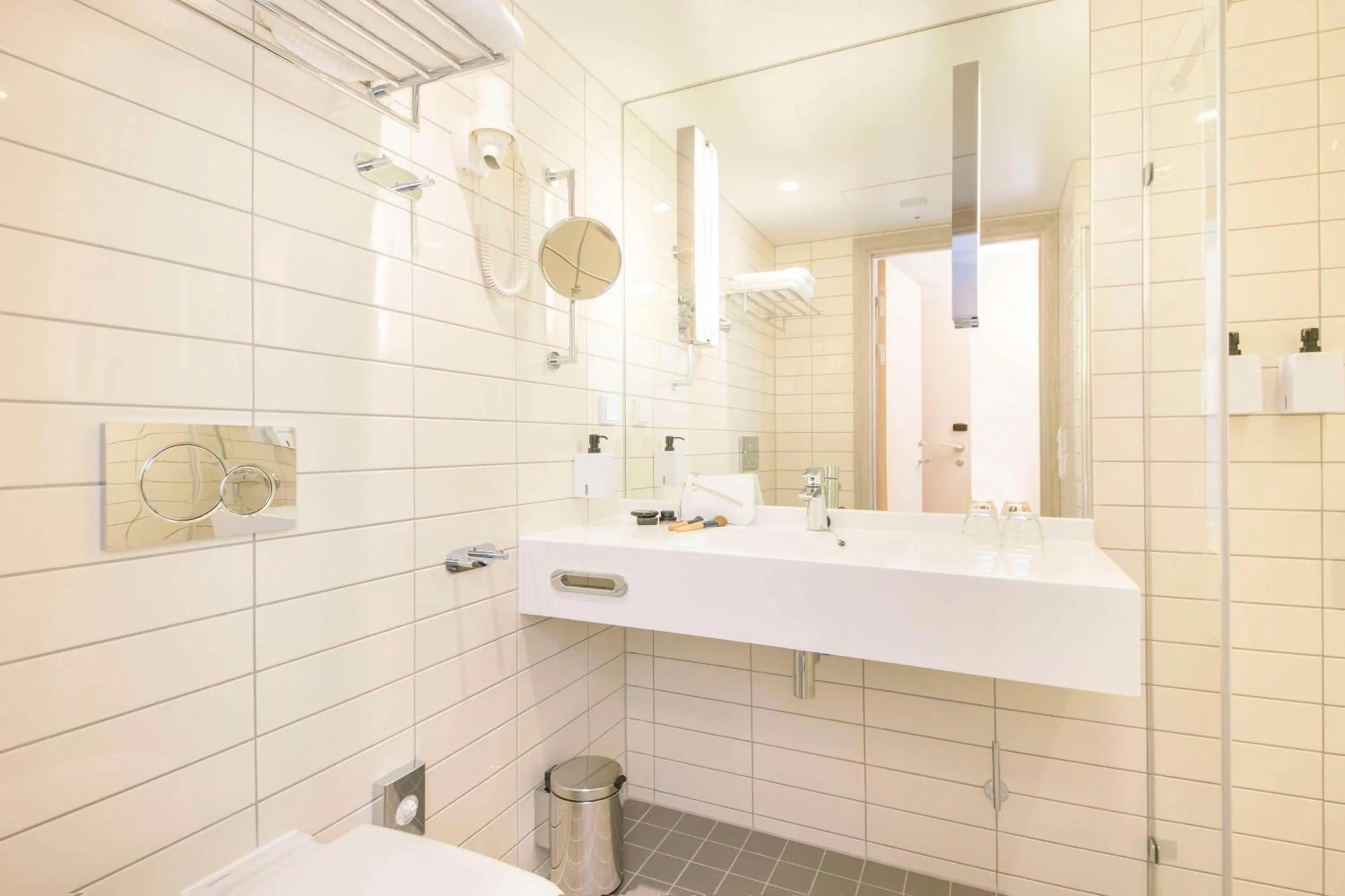 Bathroom in Scandic Lerkendal