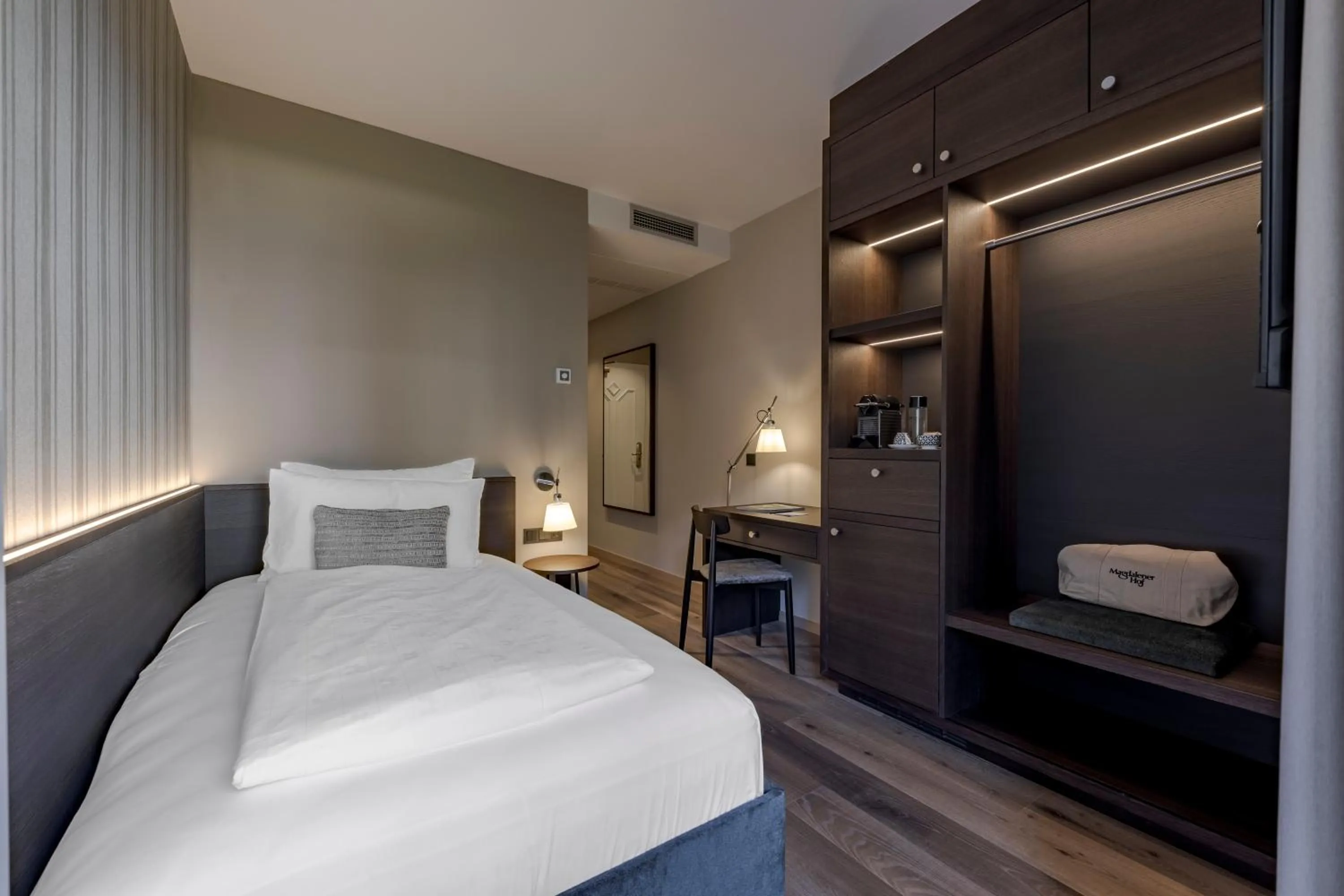 Bed in Hotel Magdalener Hof