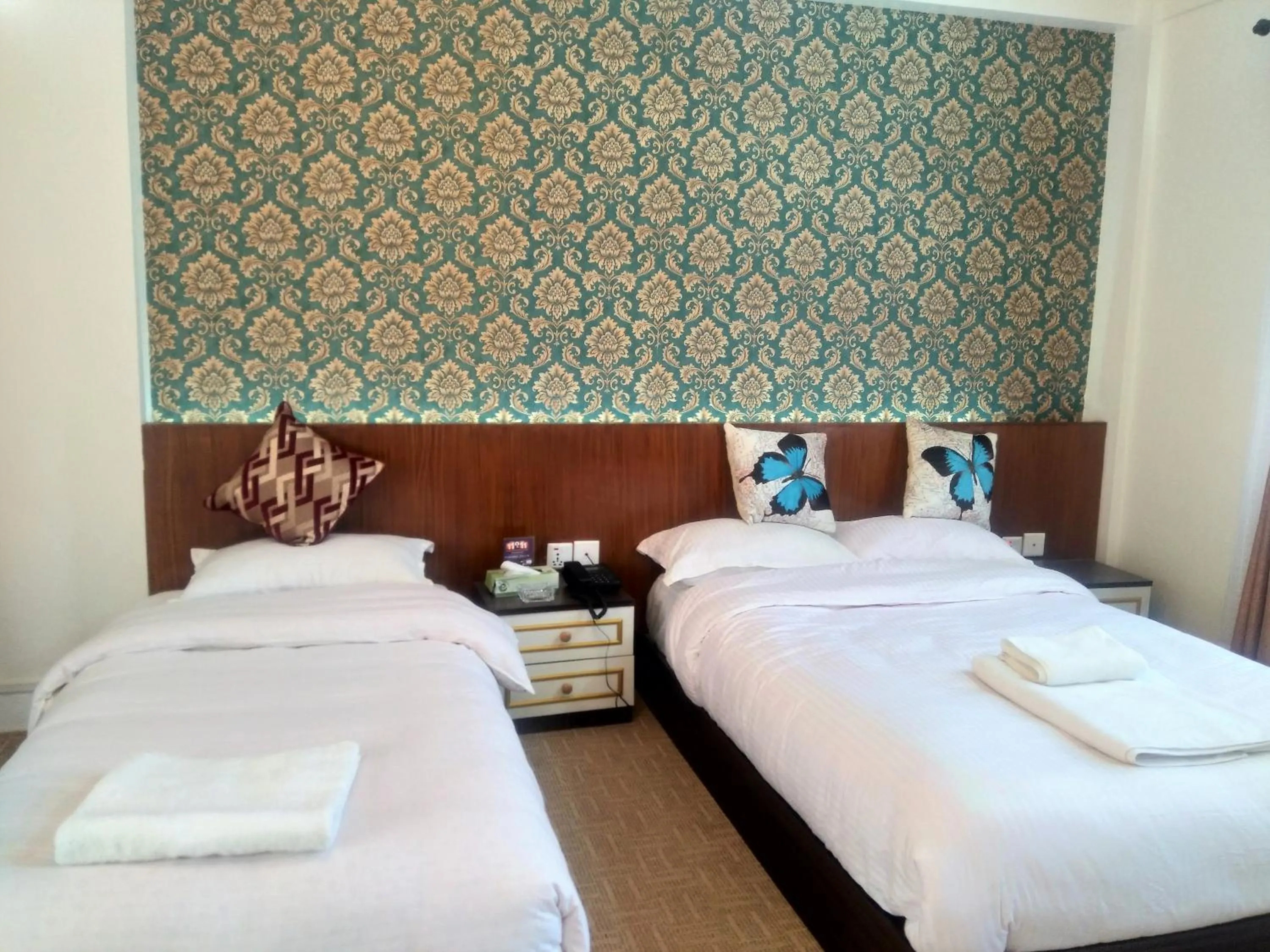 Bed in Hidden Leaf Bed & Breakfast