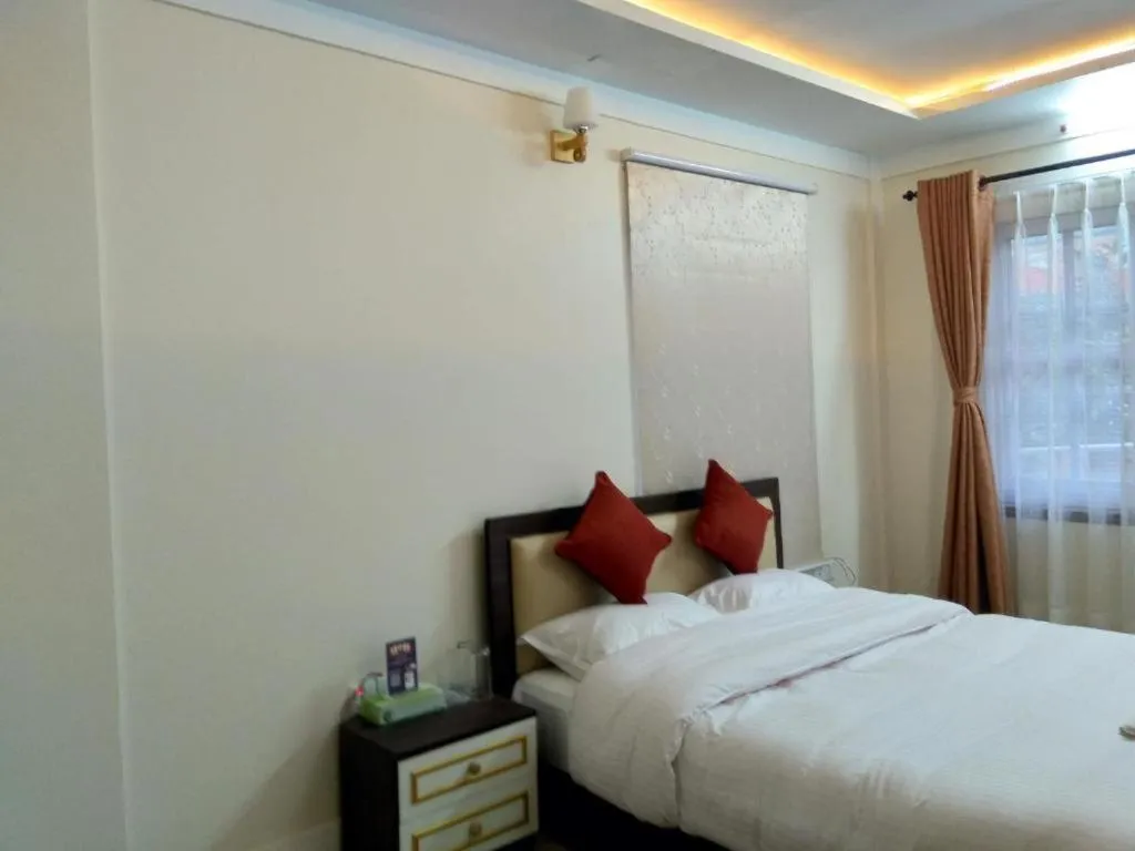 Bed in Hidden Leaf Bed & Breakfast