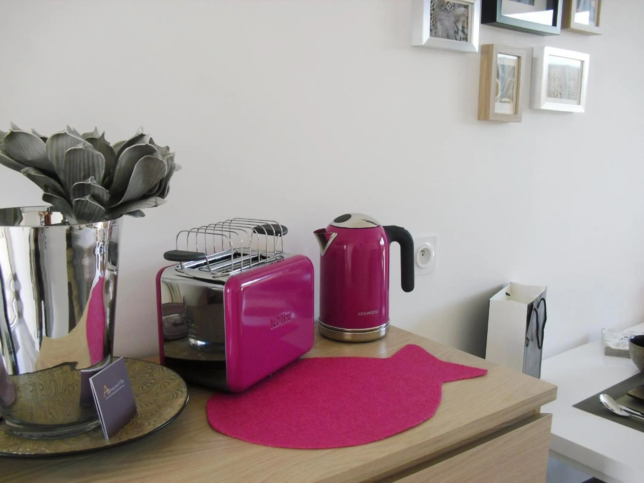 Coffee/tea facilities in Studio à Deux Pas d'Aix