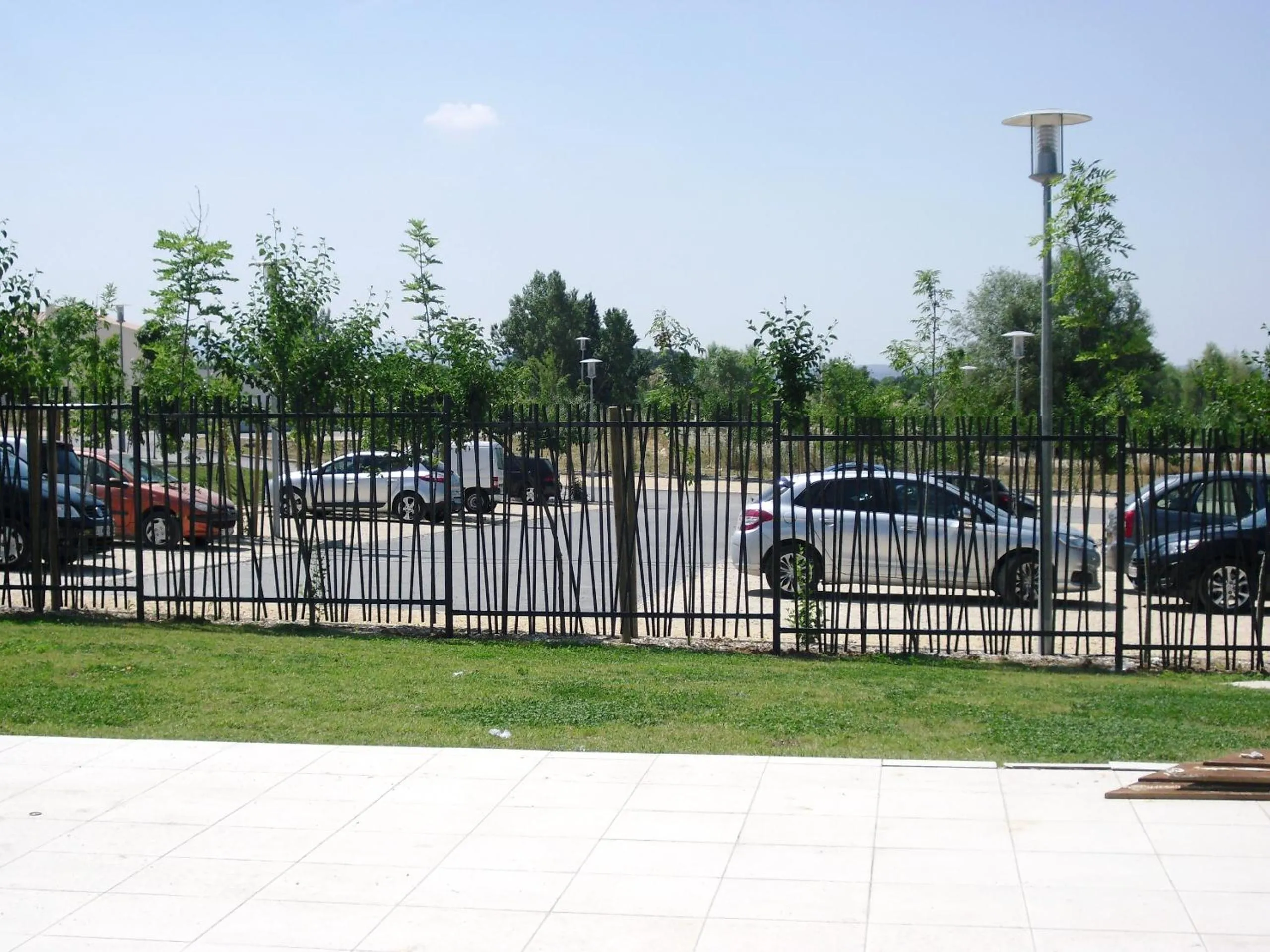 Property building in Studio à Deux Pas d'Aix