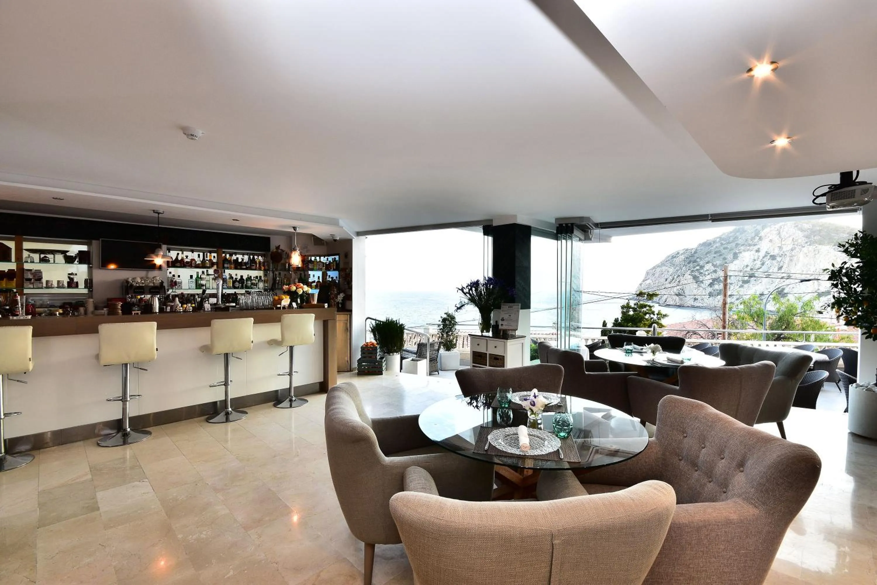 Restaurant/places to eat in Aparthotel Ola Blanca