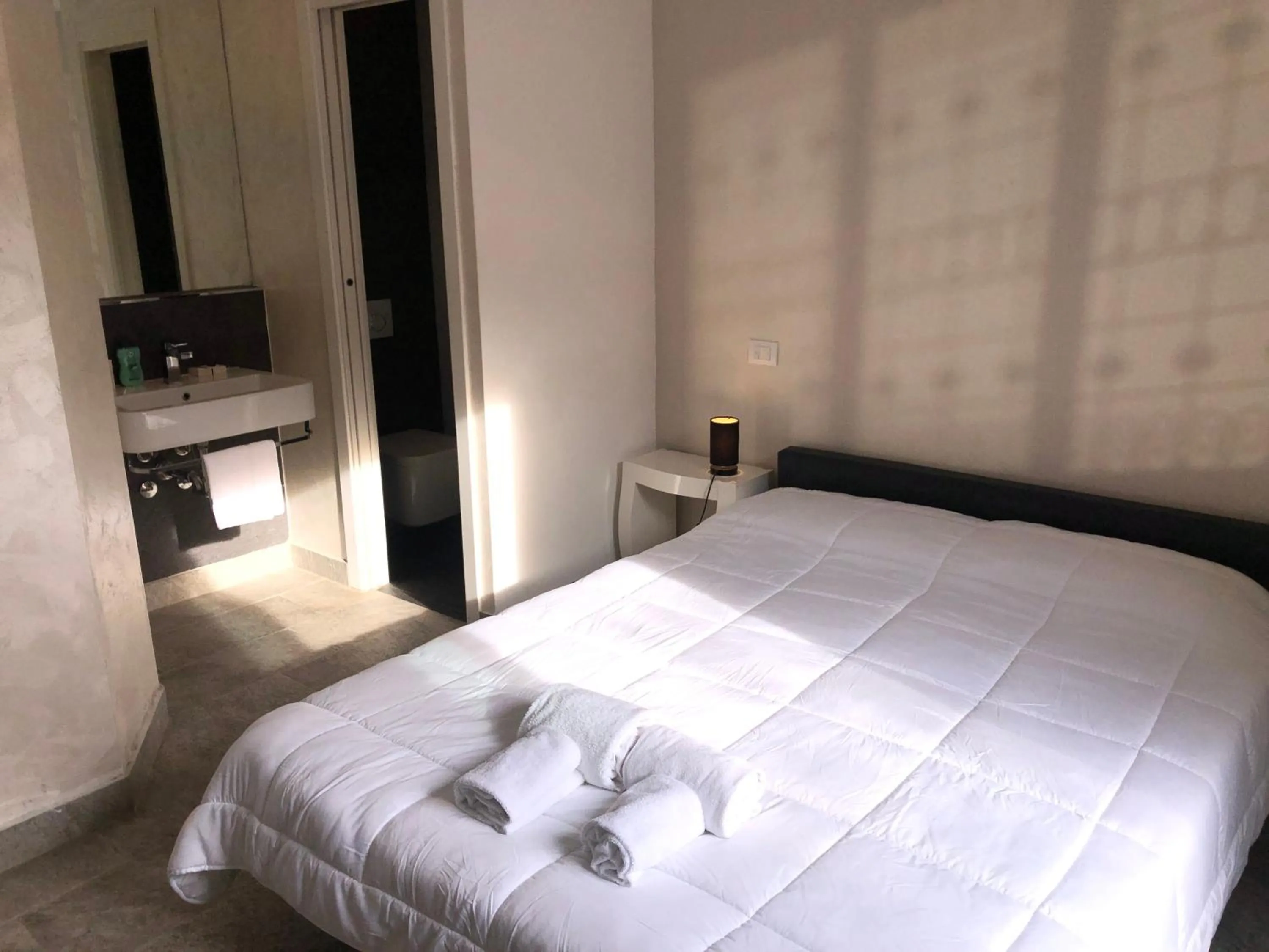 Double Room in Maison d' Orange - Chambres
