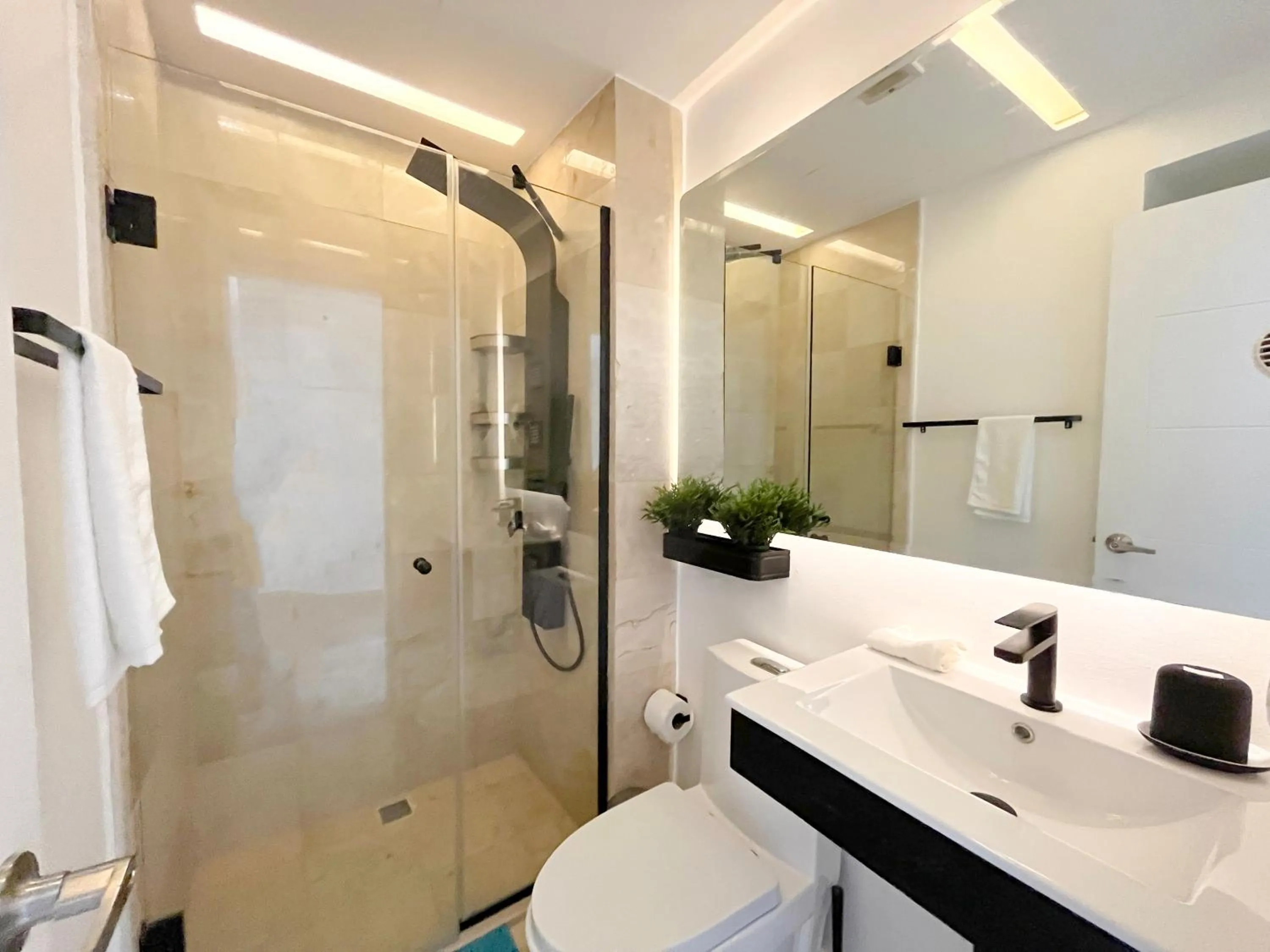 Shower in Xeliter Cana Rock Punta Cana