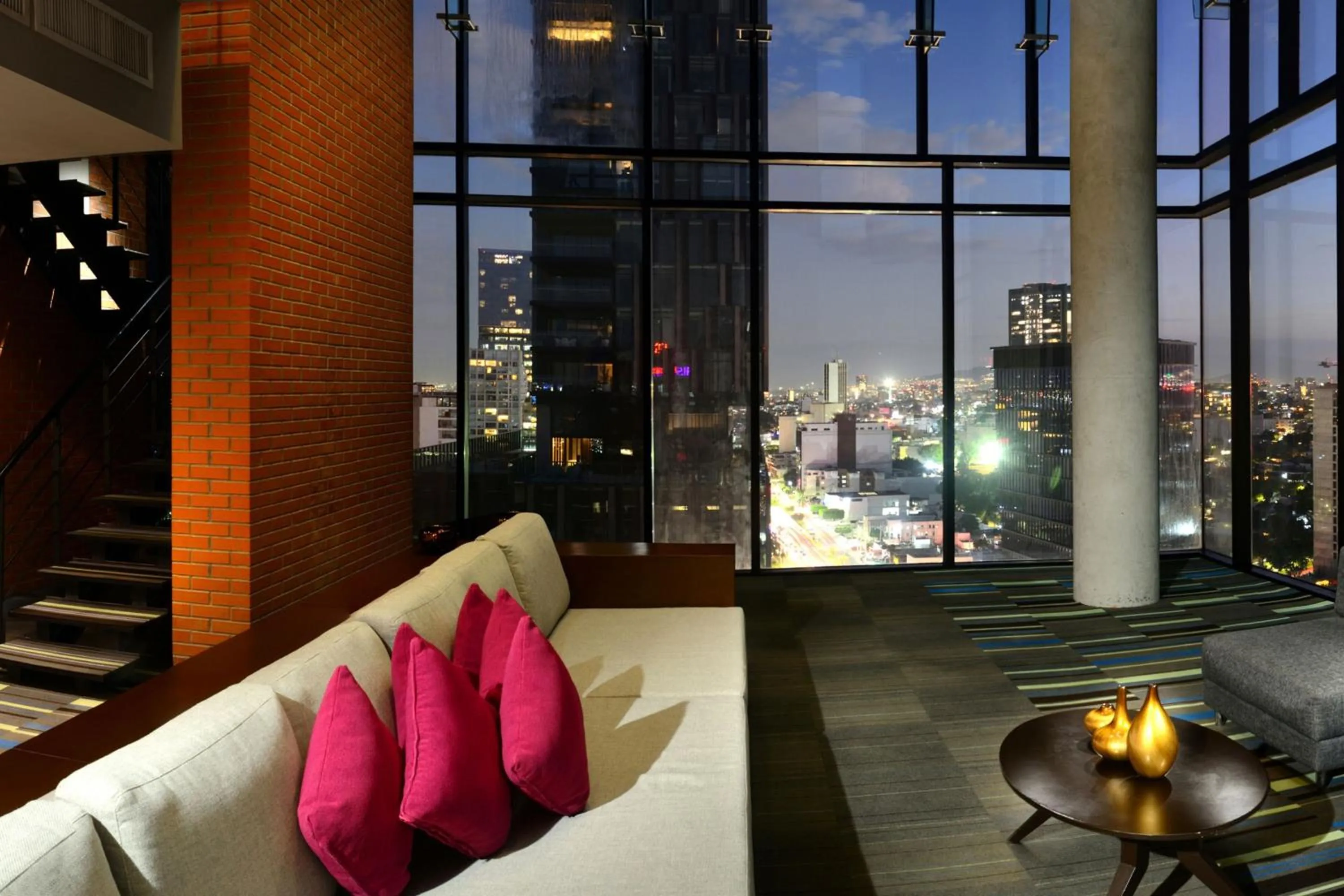 Photo of the whole room in Hotel Guadalajara Country Club by HNF