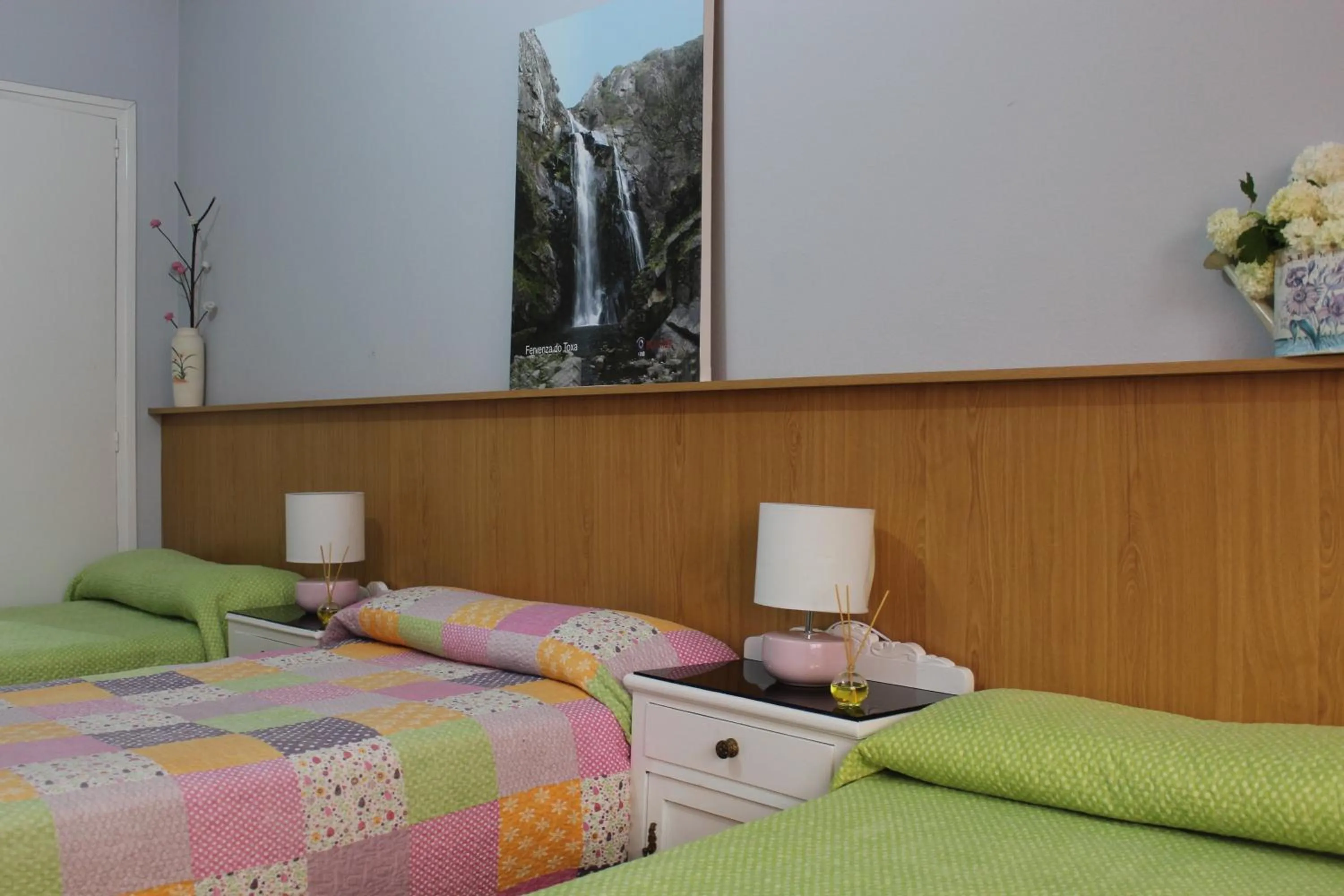 Bedroom, Bed in Albergue Turístico Silleda