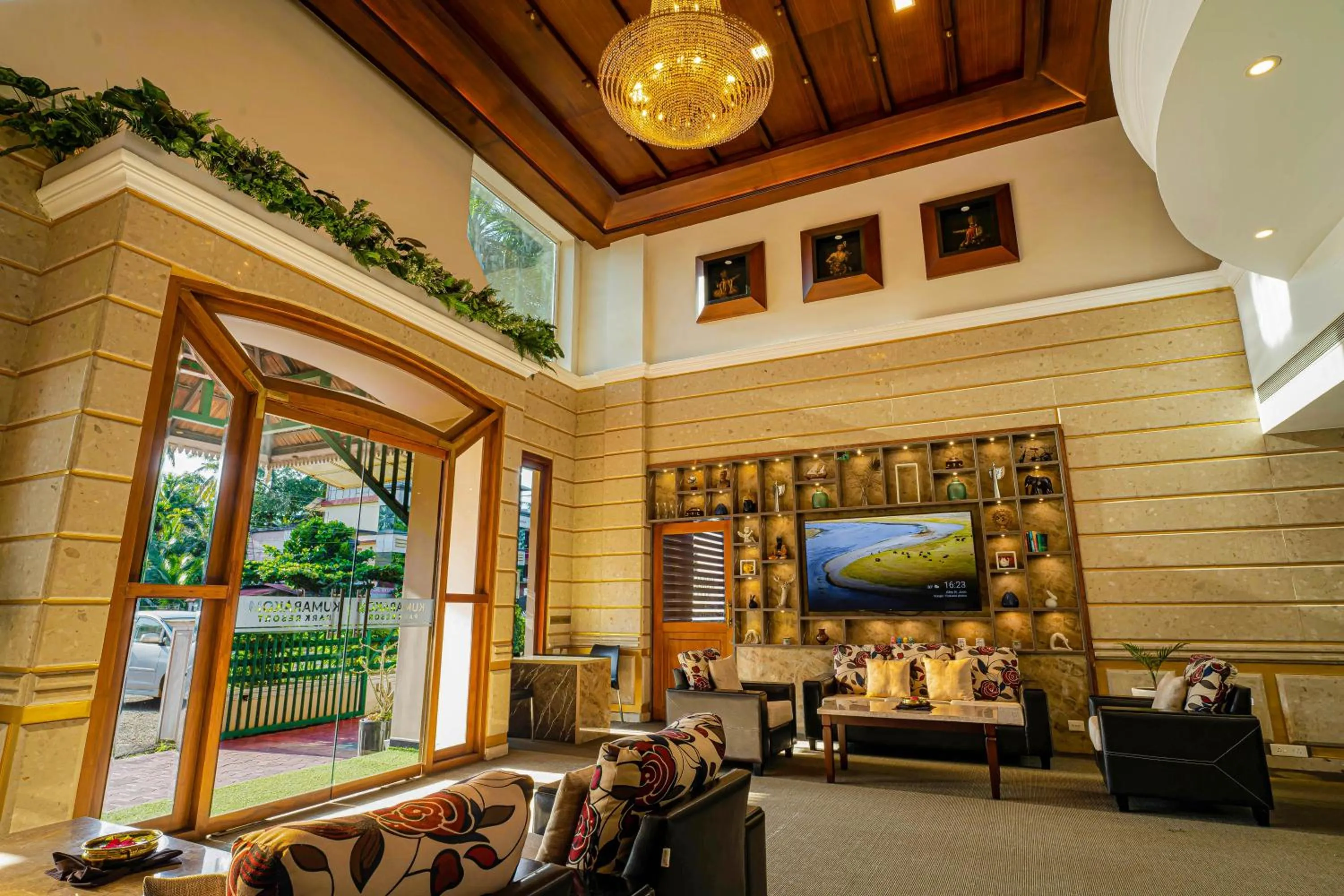 Property building in Kumarakom Park Resort