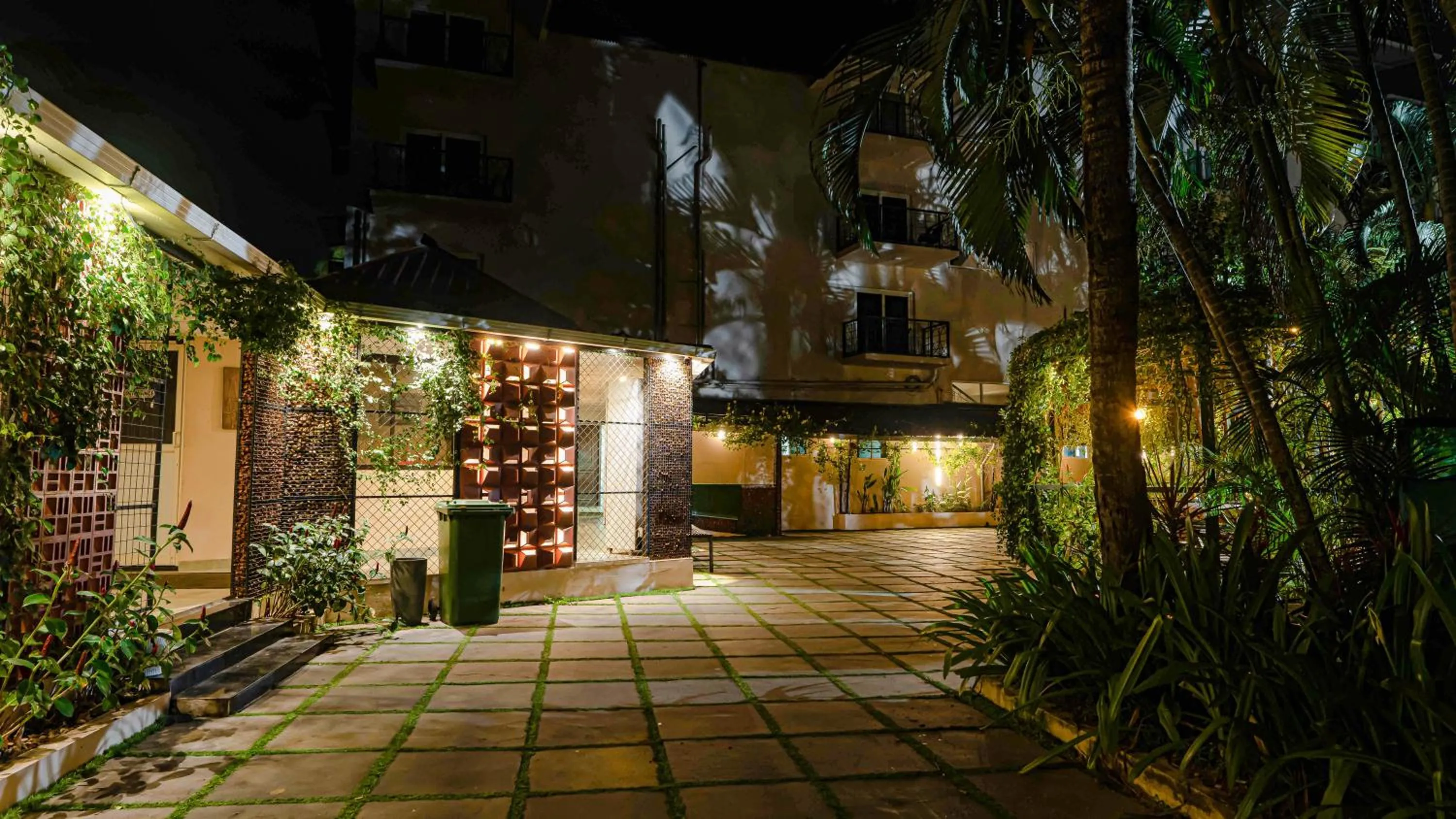 Property building in Kumarakom Park Resort