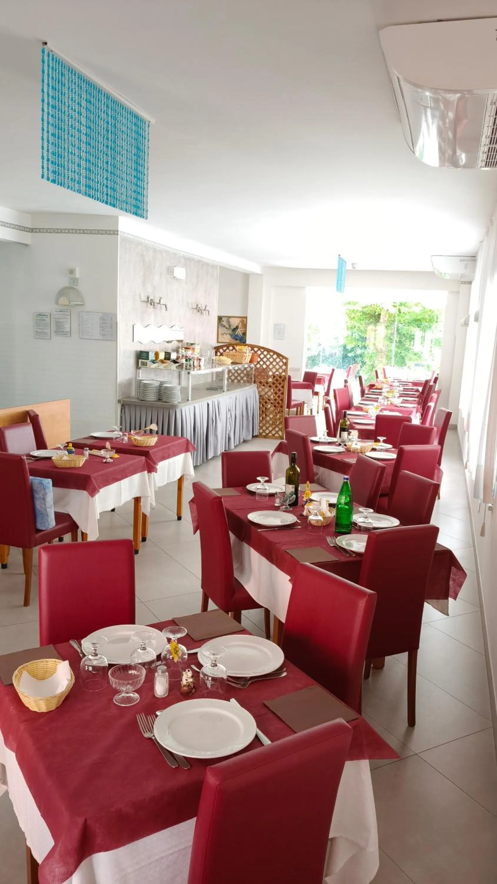Restaurant/places to eat in Hotel Azzurro