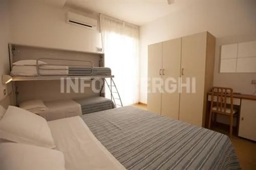 bunk bed in Hotel Azzurro