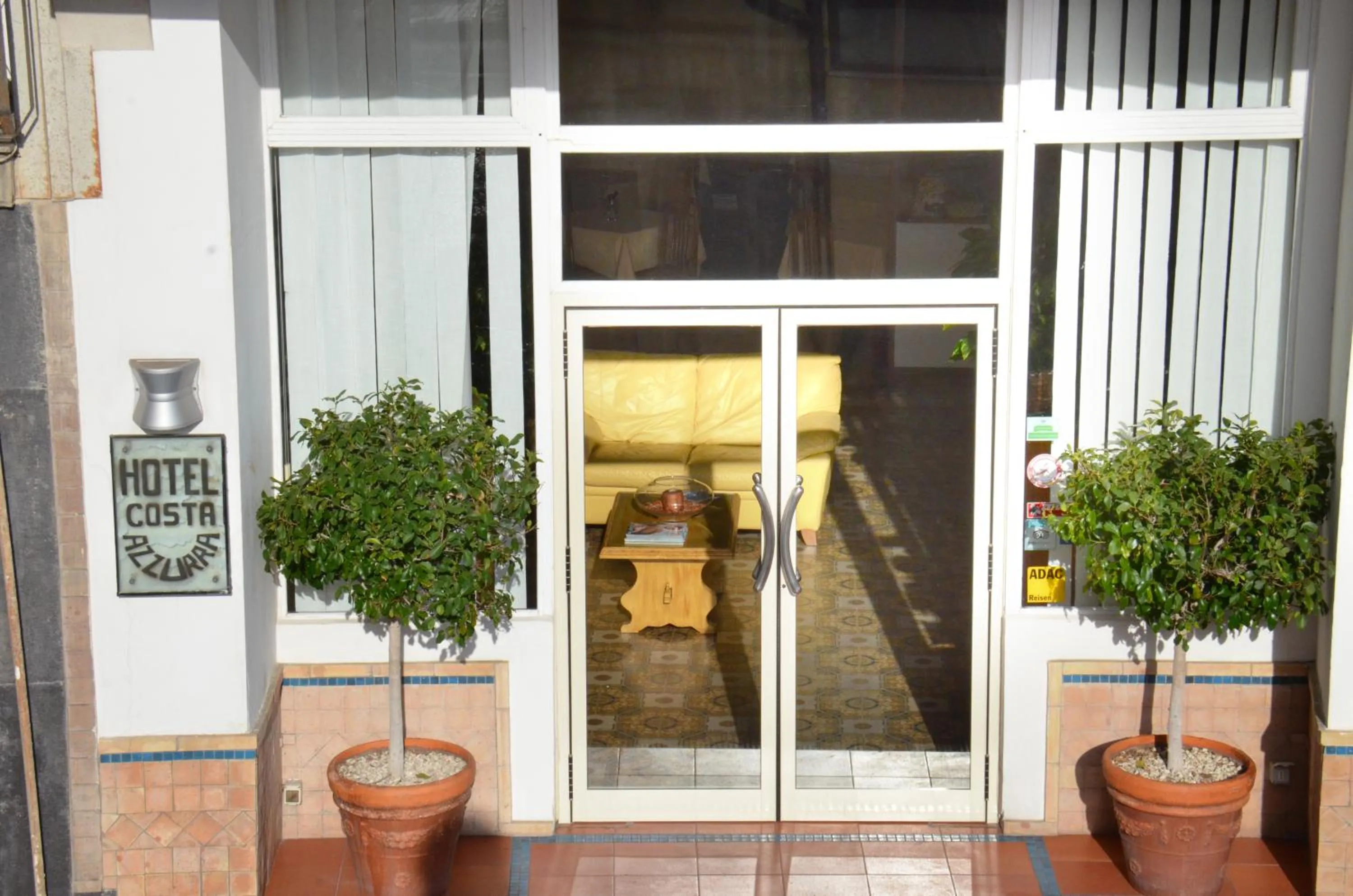 Facade/entrance in Costa Azzurra