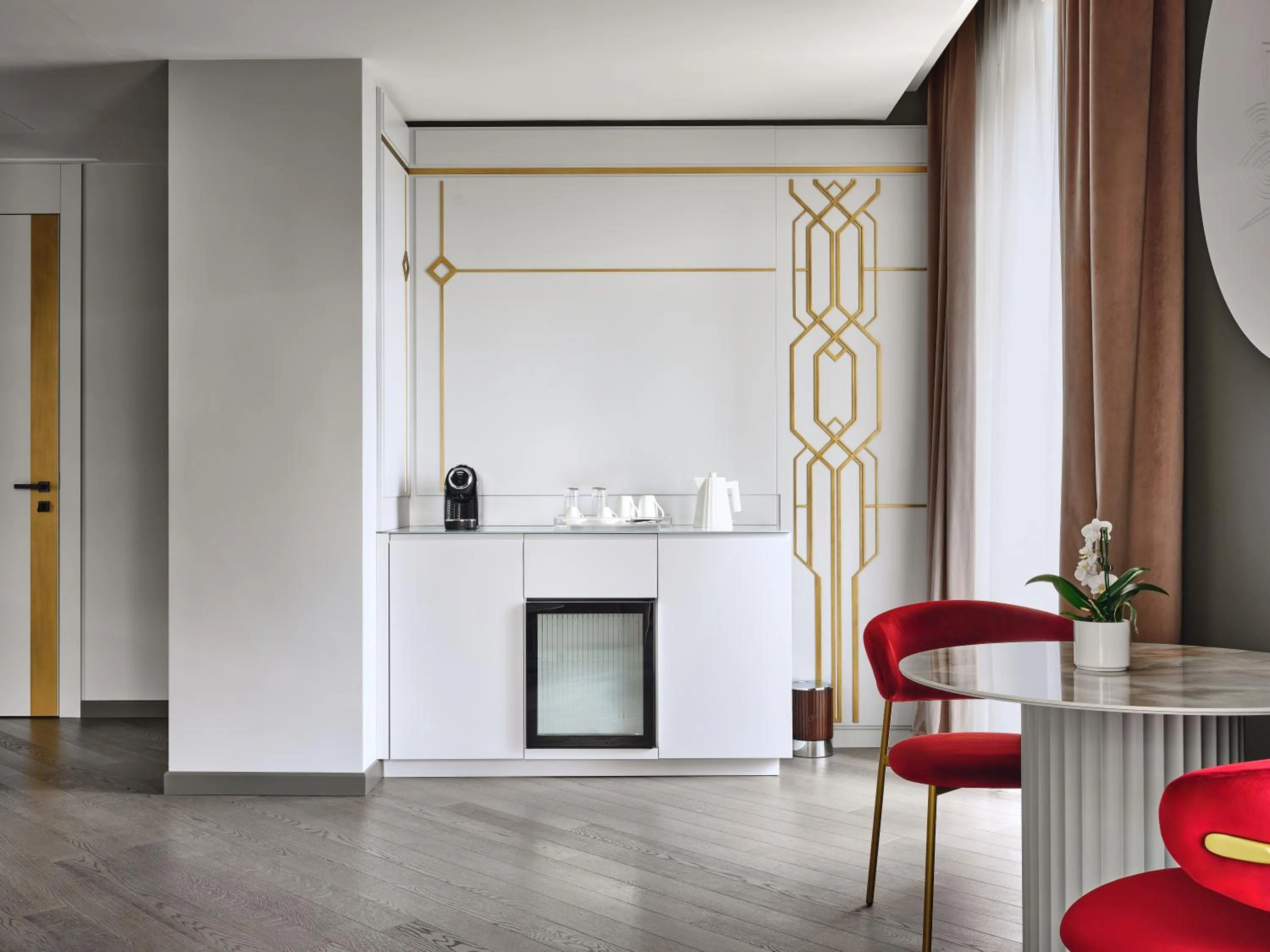 Coffee/tea facilities in Boutique Hotel Stresa