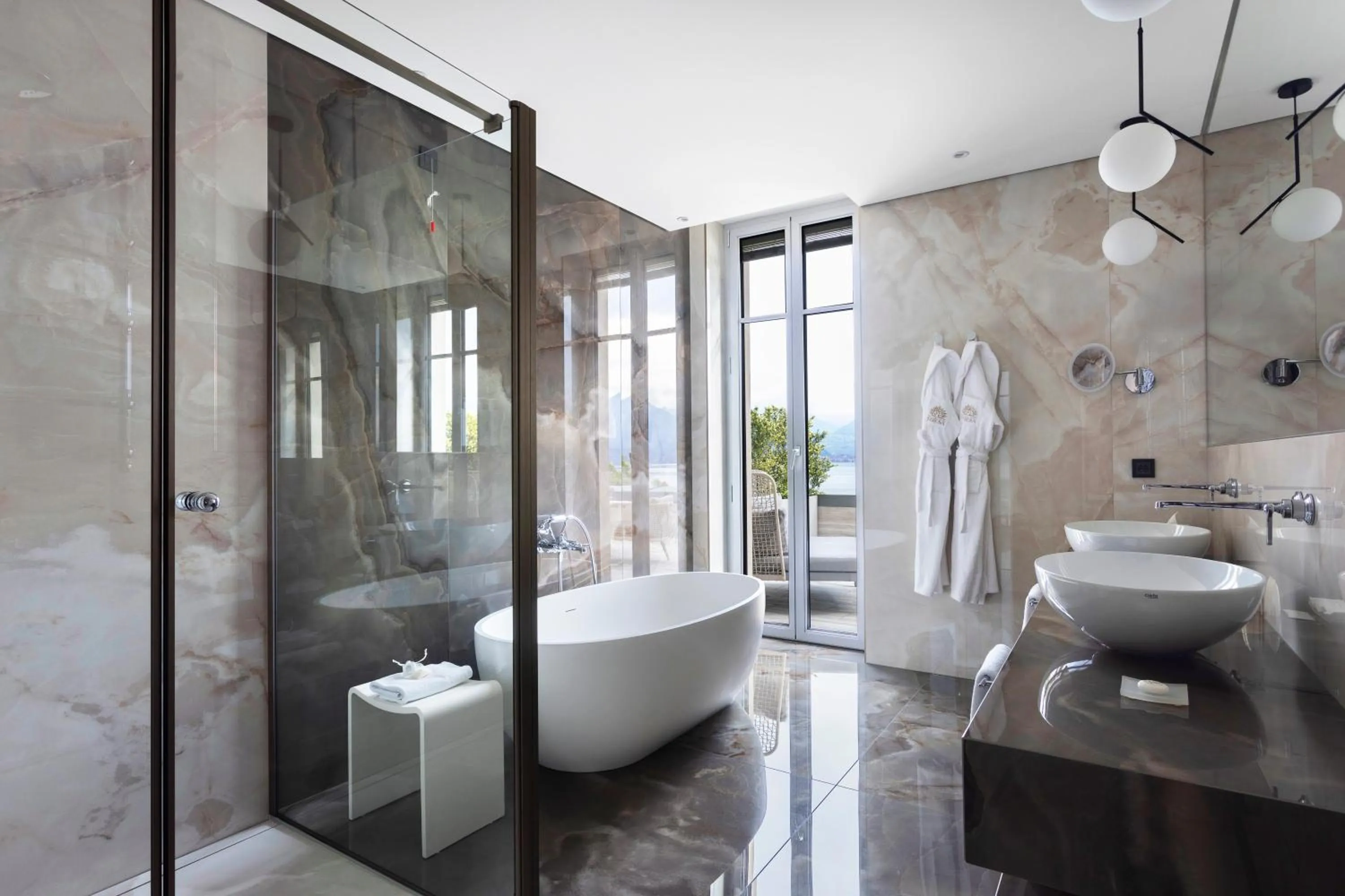 Shower in Boutique Hotel Stresa