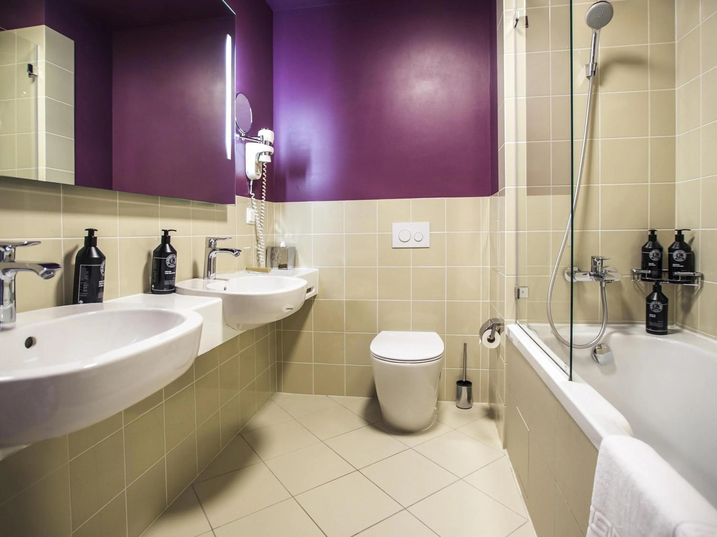 Photo of the whole room in Mercure Riga Centre