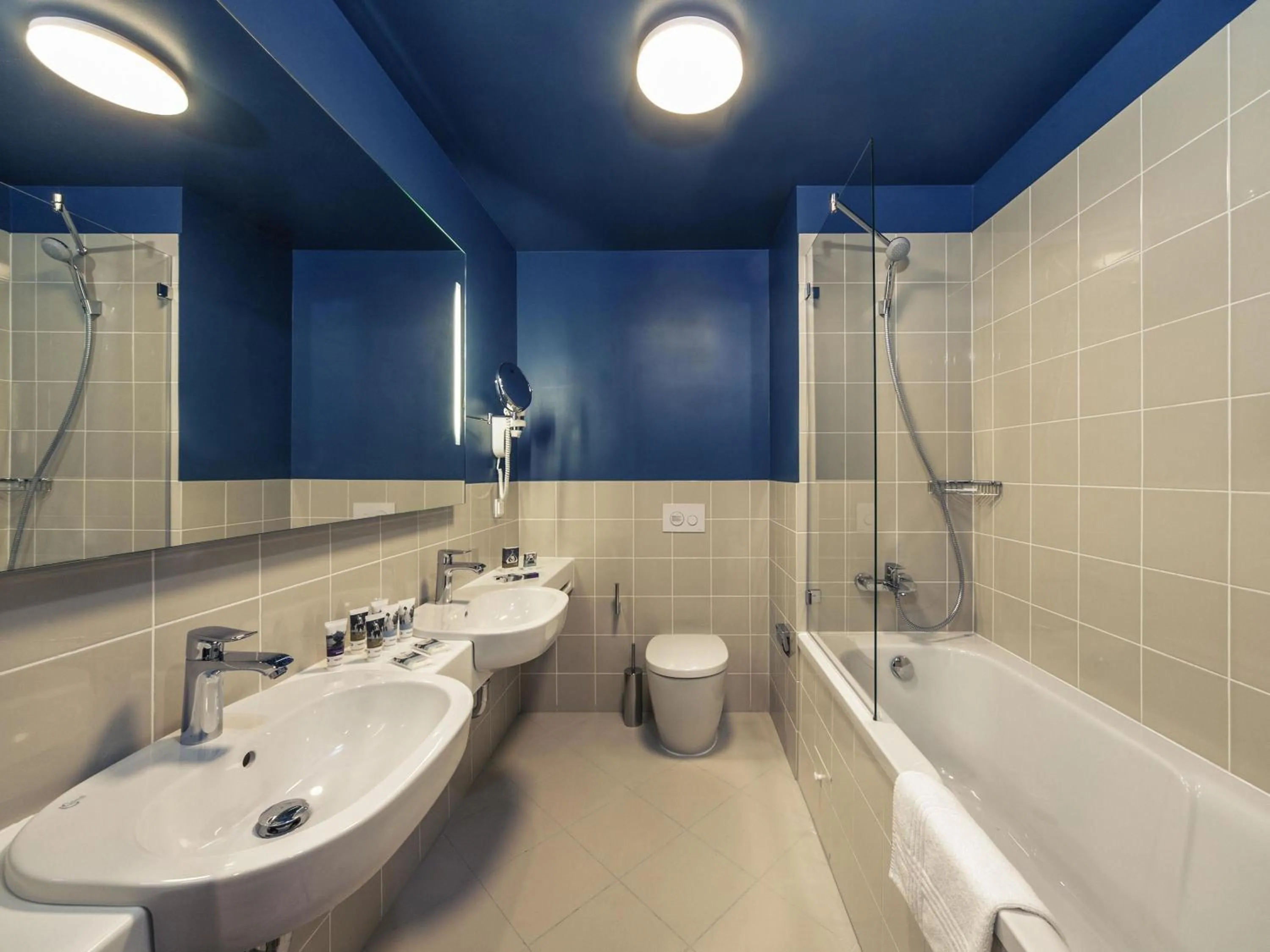 Photo of the whole room in Mercure Riga Centre