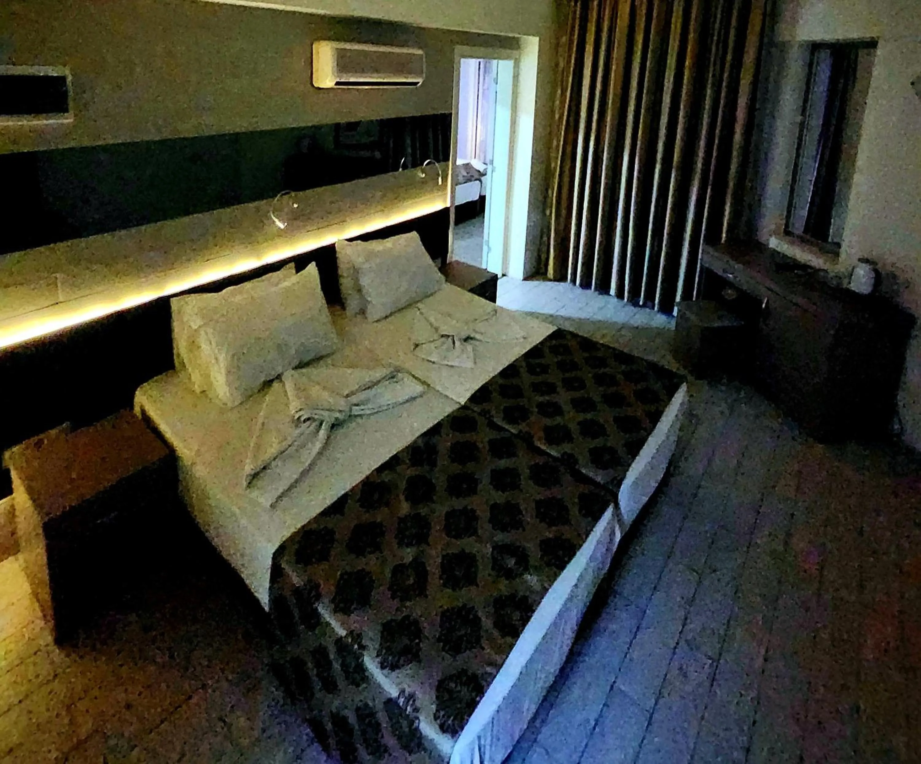 Seating area, Bed in Cleopatra City Hotel Alanya