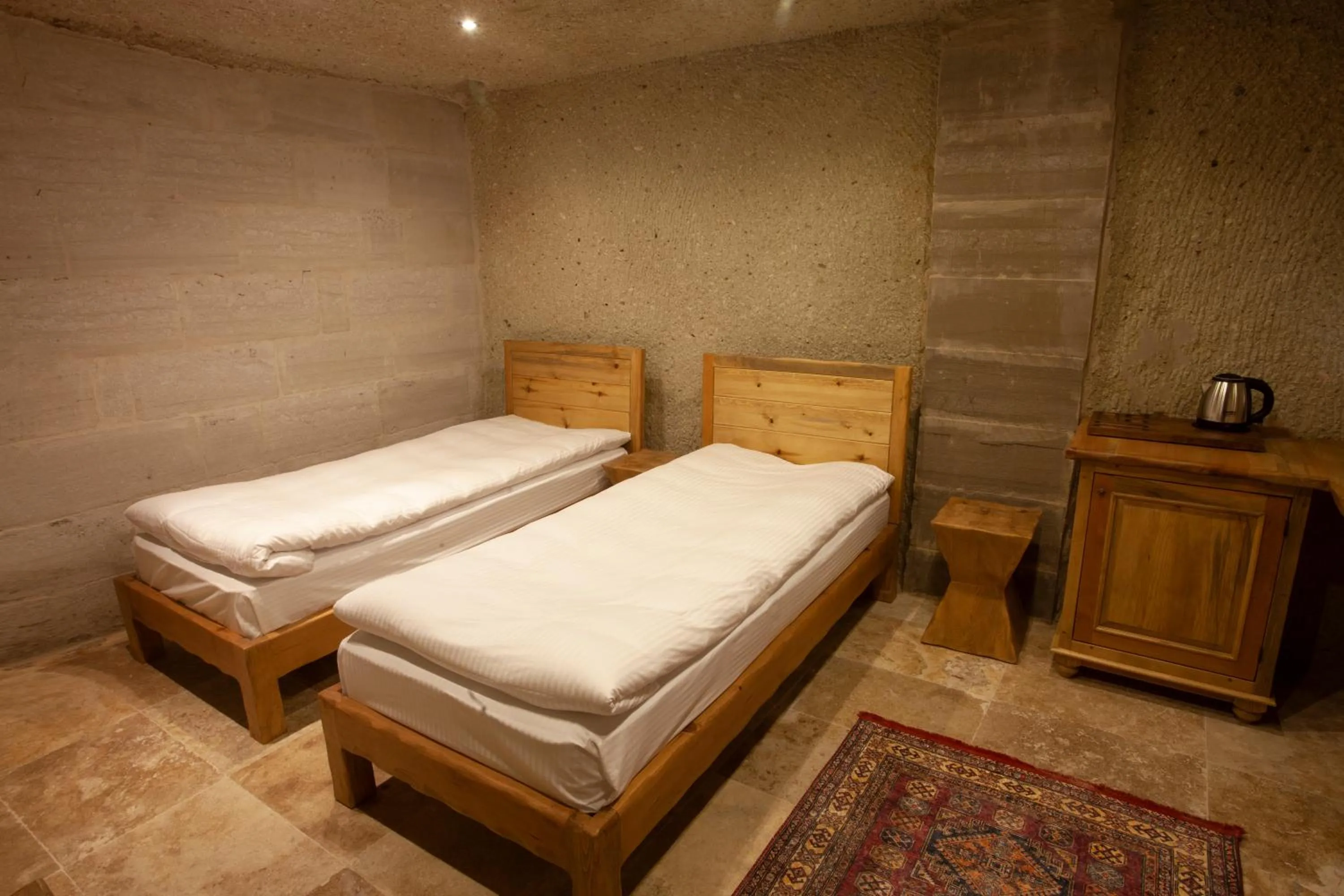 Bedroom, Bed in Narcissos Cave