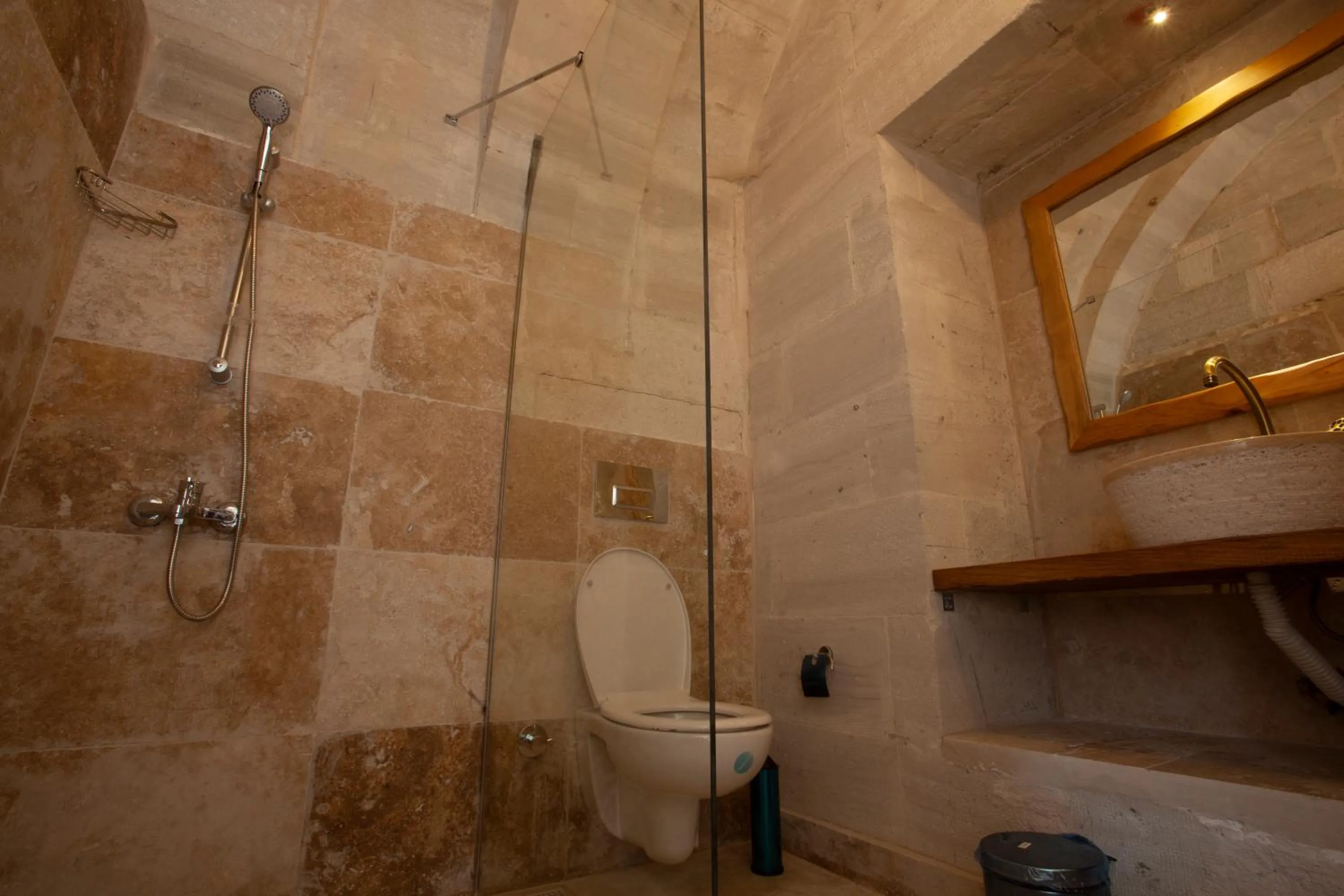 Bathroom in Narcissos Cave