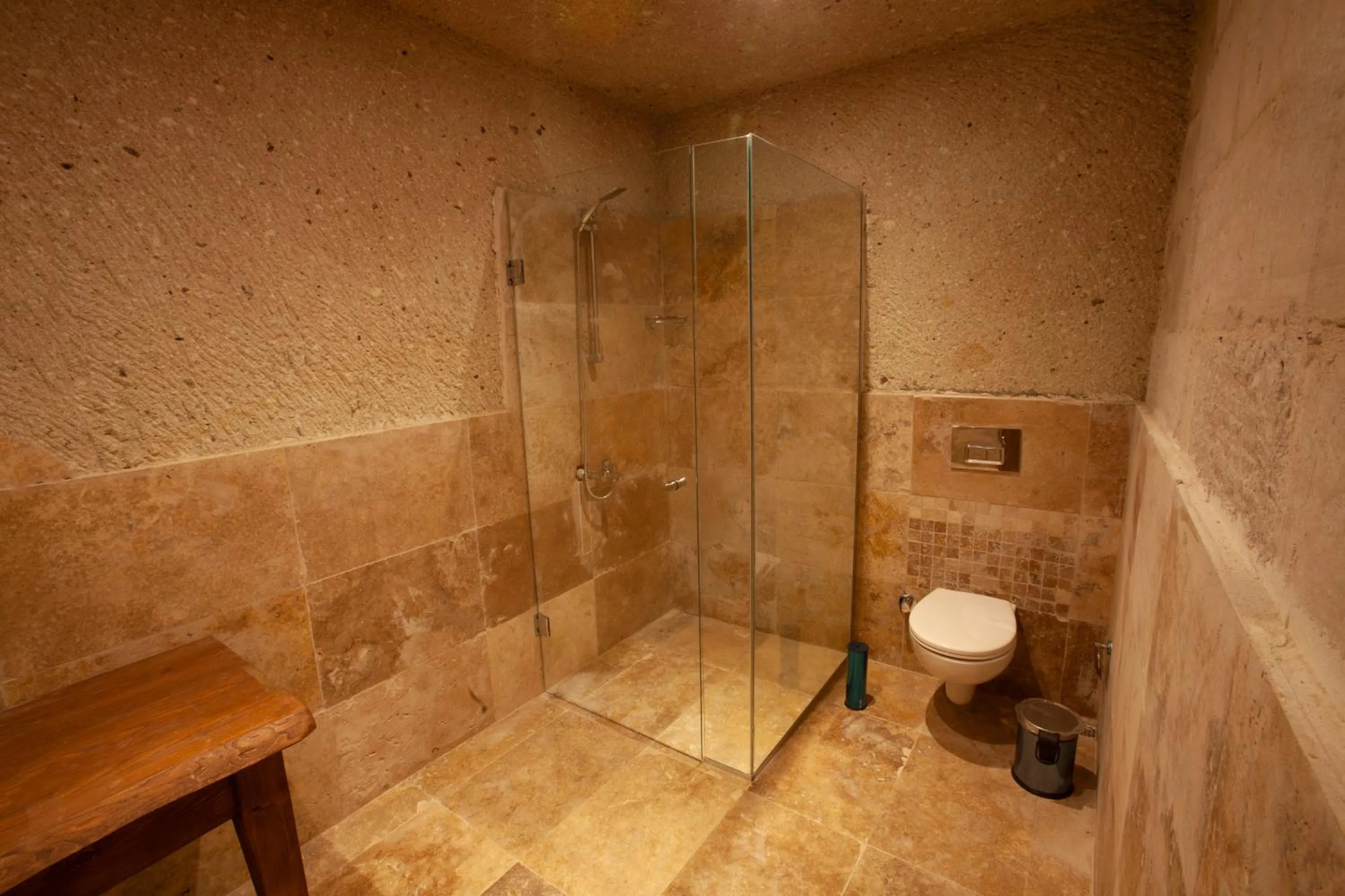 Bathroom in Narcissos Cave