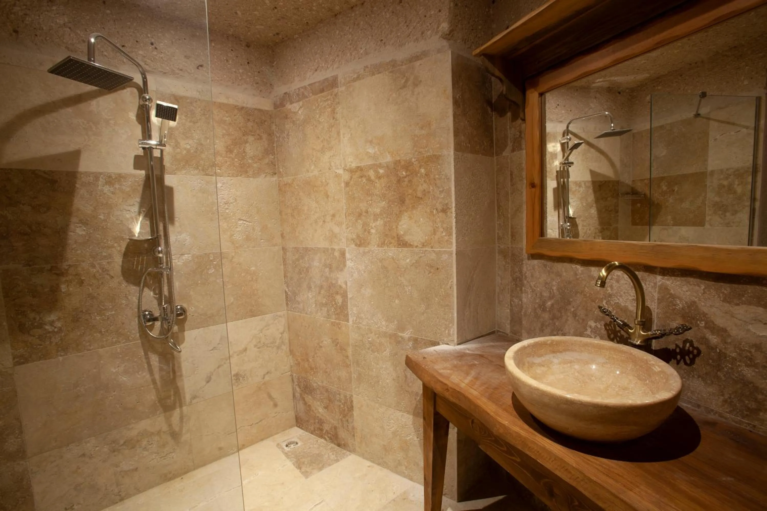 Bathroom in Narcissos Cave
