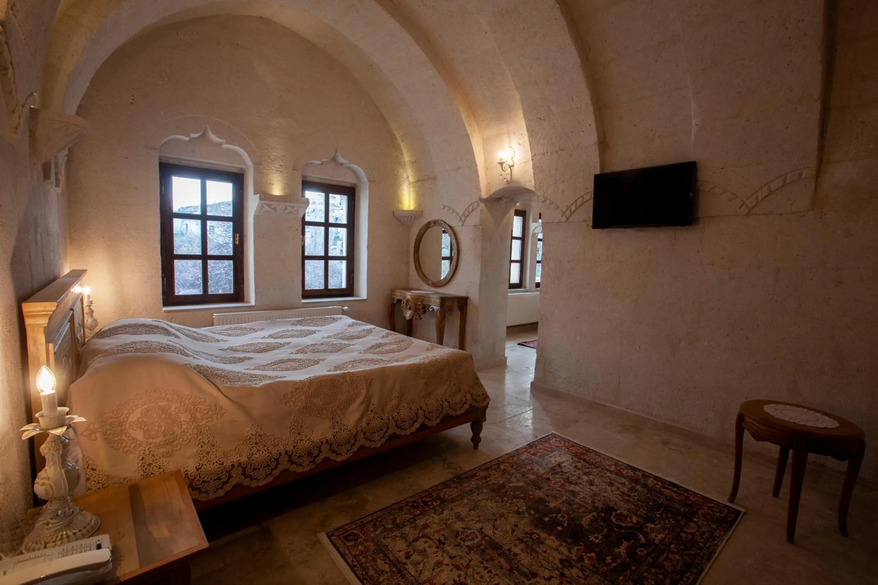 Bedroom, Bed in Narcissos Cave
