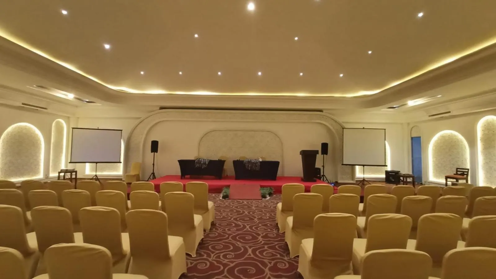 Meeting/conference room in SARE HOTEL MALIOBORO