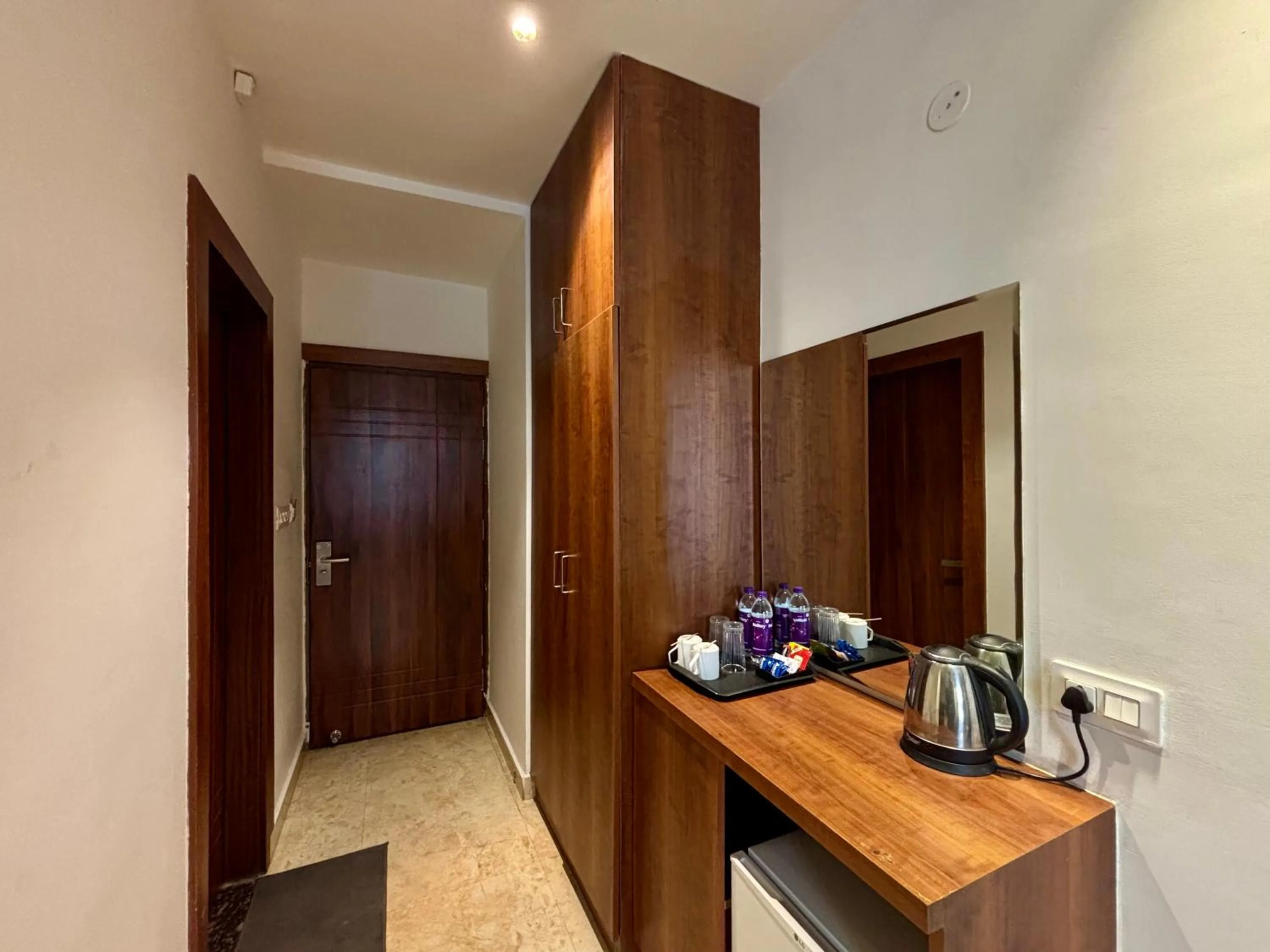 Coffee/tea facilities in Vyom Boutique Hotel Rishikesh