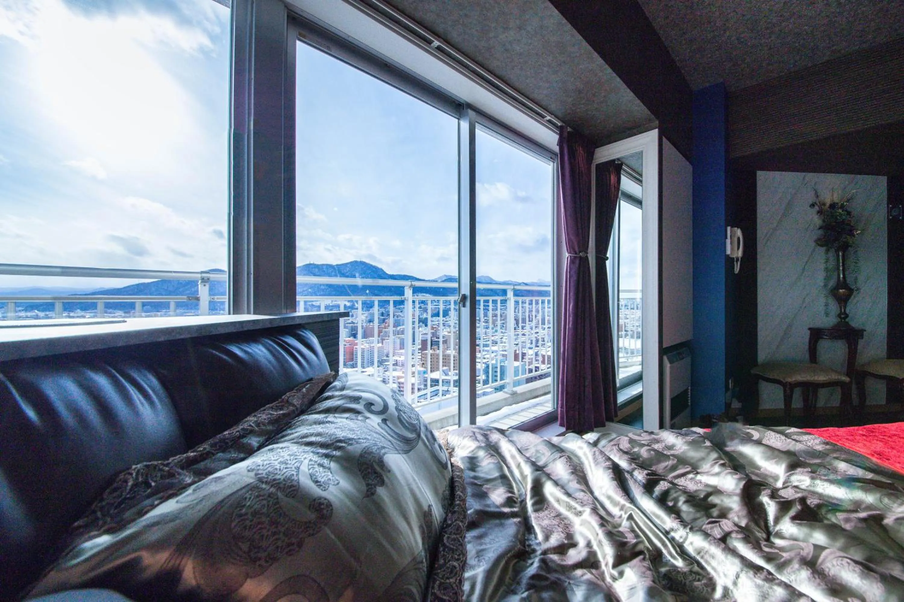 Bed in Meteor Shower