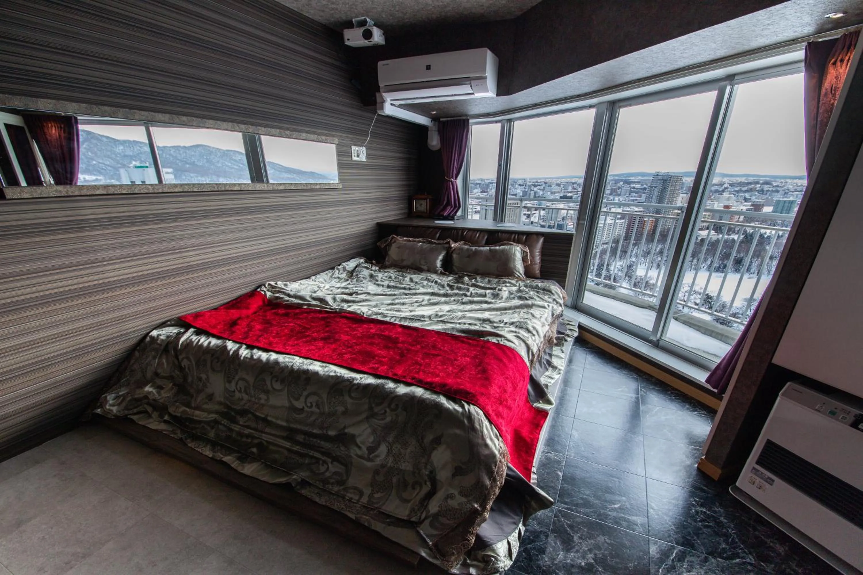 Bed in Meteor Shower