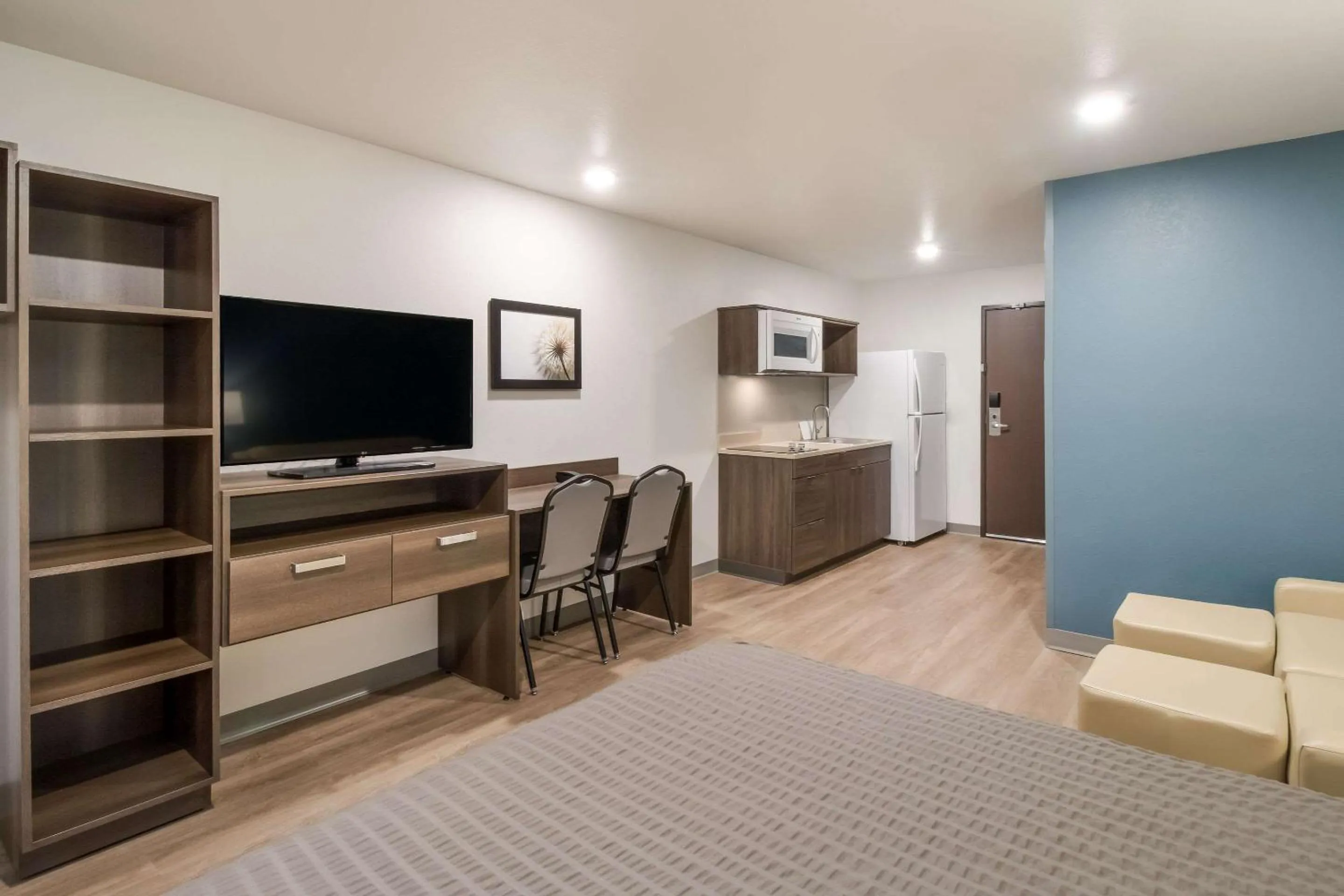 TV and multimedia in WoodSpring Suites Mesa Chandler