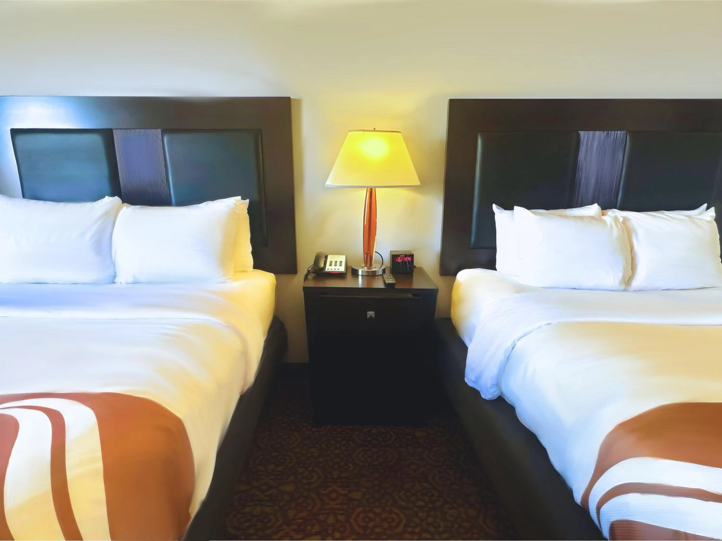 Bedroom, Bed in Quality Inn Fort Worth - Downtown East