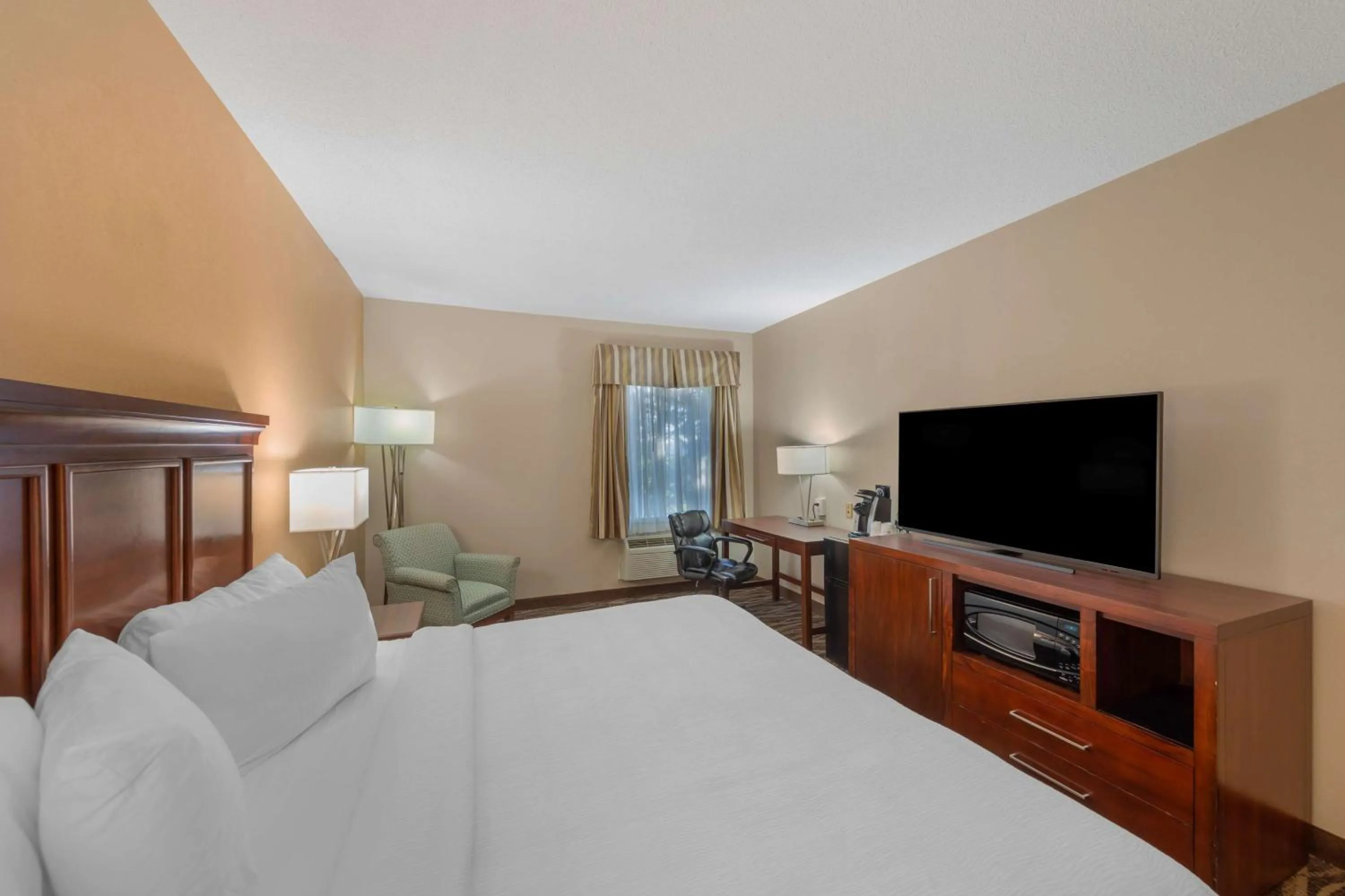 Other, Bed in Best Western Plus Russellville Hotel & Suites