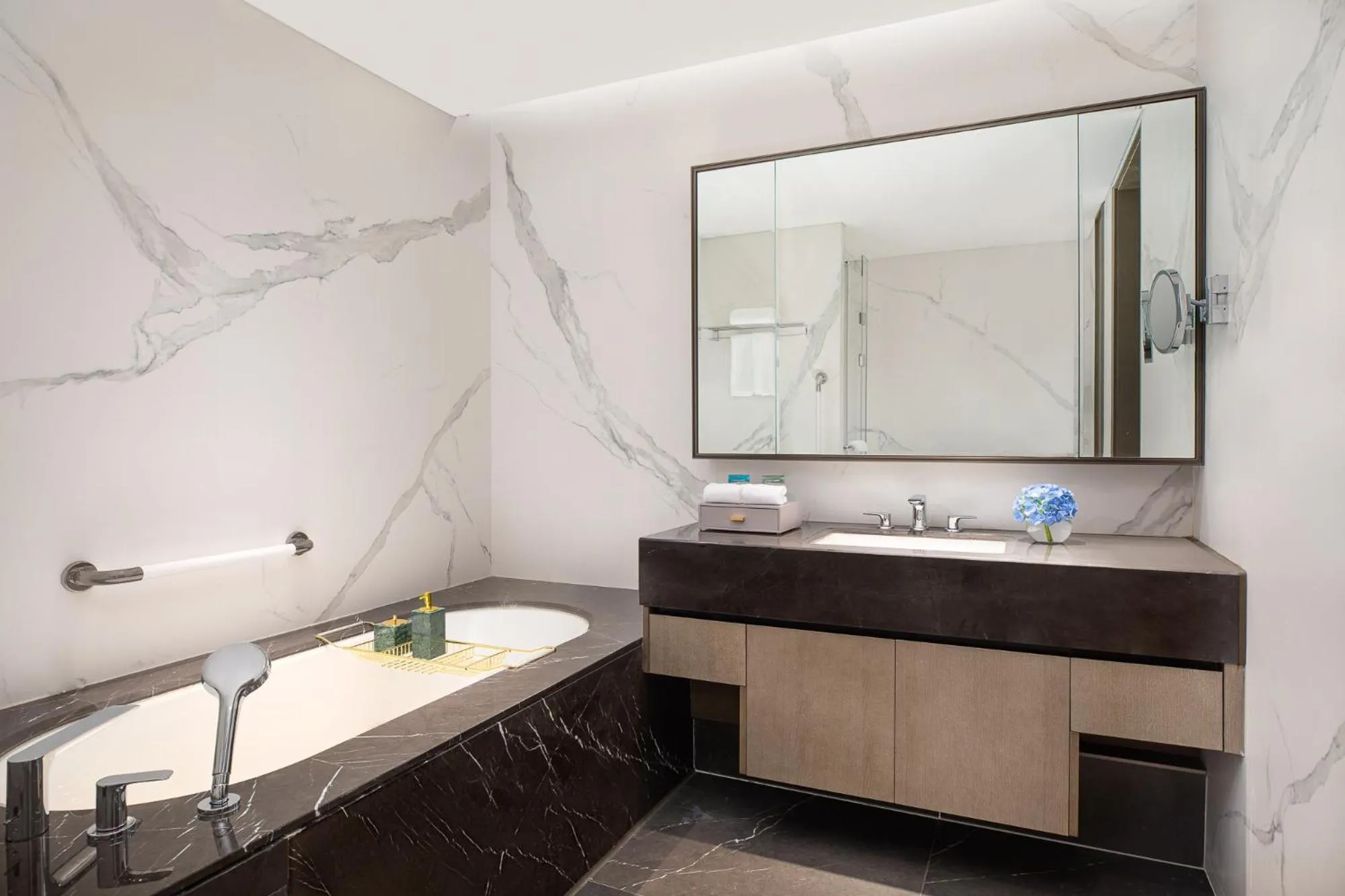 Shower in Ascott Qinhuang Chengdu